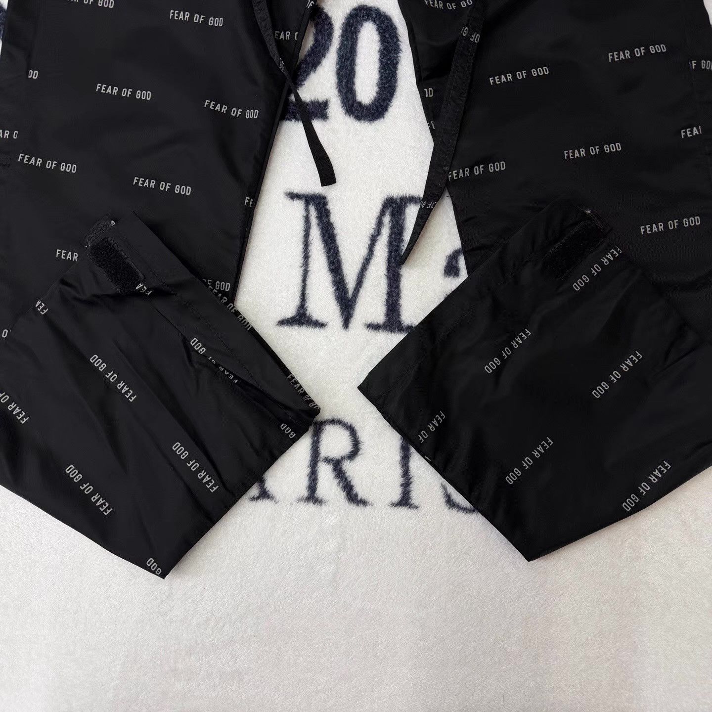 Fear of God FEAR OF GOD 6th Black Nylon Text Print Pants Q10 Size US 38 / EU 54 - 2 Thumbnail