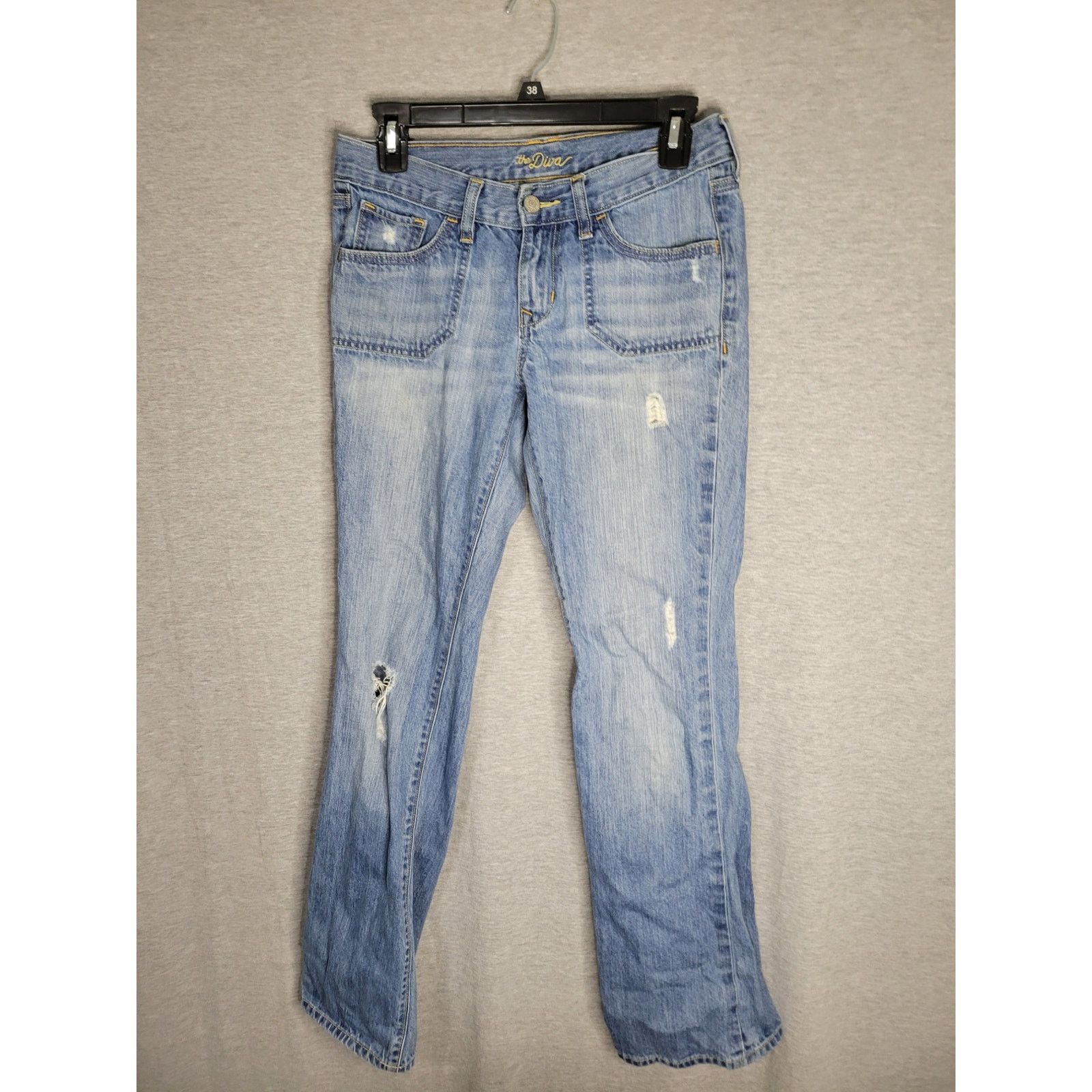 Old Navy Old Navy Straight Leg "the DIVA" Ripped Denim Jeans 4 Size 28" / US 6 / IT 42 - 1 Thumbnail