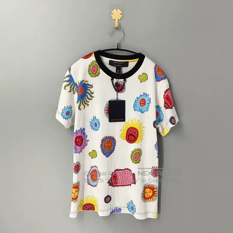 Louis Vuitton Louis Vuitton Yayoi Kusama Sunflower Print Short Sleeve Size US S / EU 44-46 / 1 - 1 Thumbnail