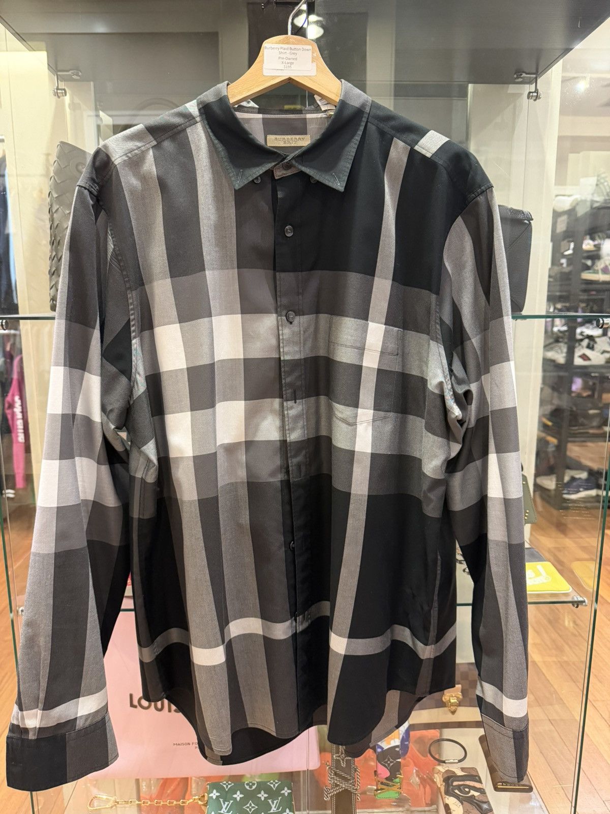 Burberry Burberry Plaid Check LS Button Down Size US XL / EU 56 / 4 - 1 Thumbnail