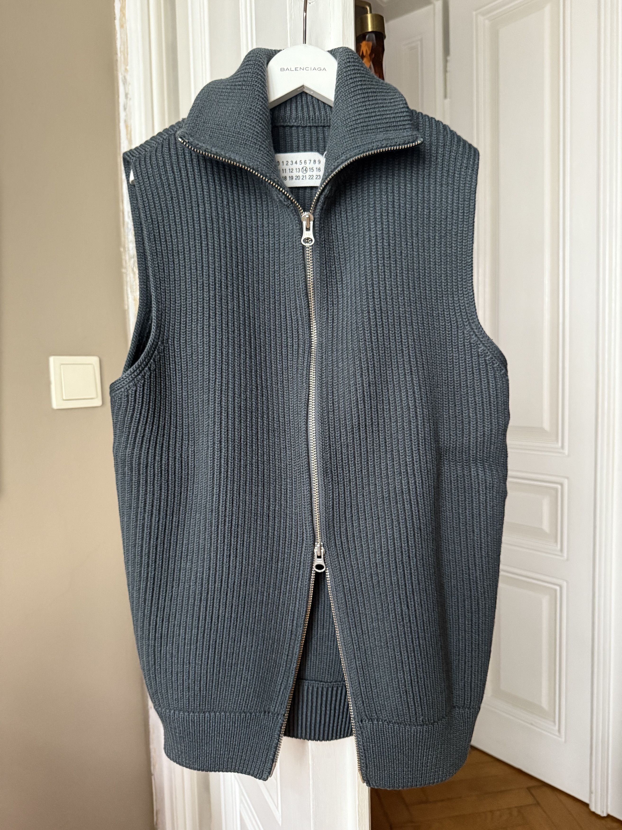 Maison Margiela Maison Margiela Wool zip Cardigan IN SIZE -S LIKE NEW Size US S / EU 44-46 / 1 - 8 Thumbnail