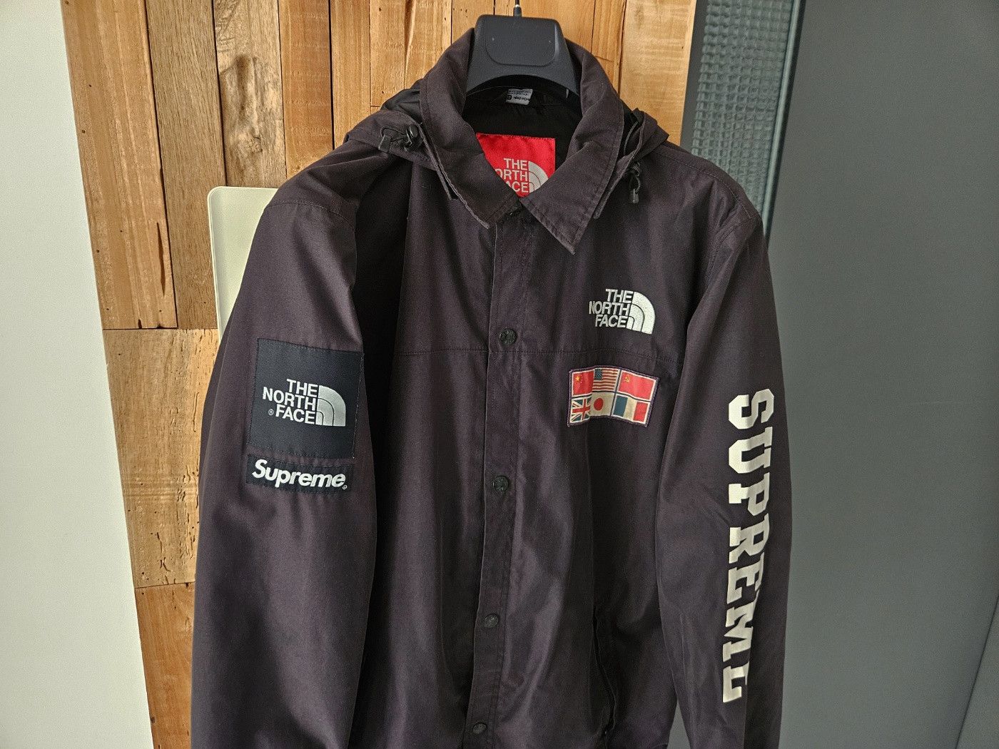 Supreme X The North Face Expedition Coaches Jacket Size high quality XL