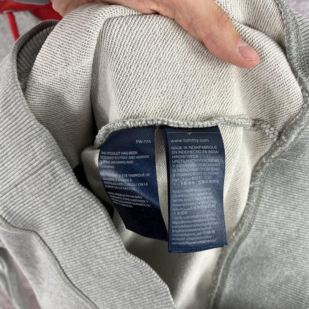 Tommy Hilfiger × Vintage Tommy Hilfiger Hoodie Heavy Cotton Embroidery Logo Grey Sz S Size US S / EU 44-46 / 1 - 9 Thumbnail