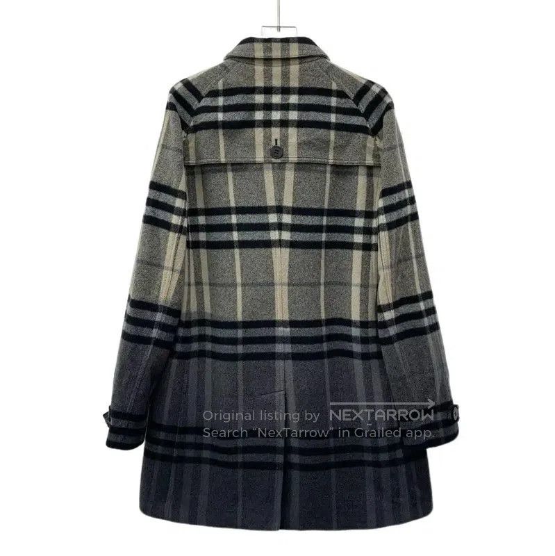 Burberry Burberry Women's Colorblock Wool Coat. Size M / US 6-8 / IT 42-44 - 2 Thumbnail