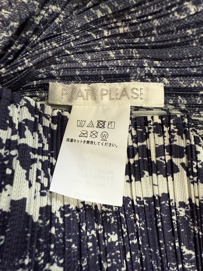 Issey Miyake Issey Miyake size:3 Black denim short-sleeved top Size XS / US 0-2 / IT 36-38 - 2 Thumbnail