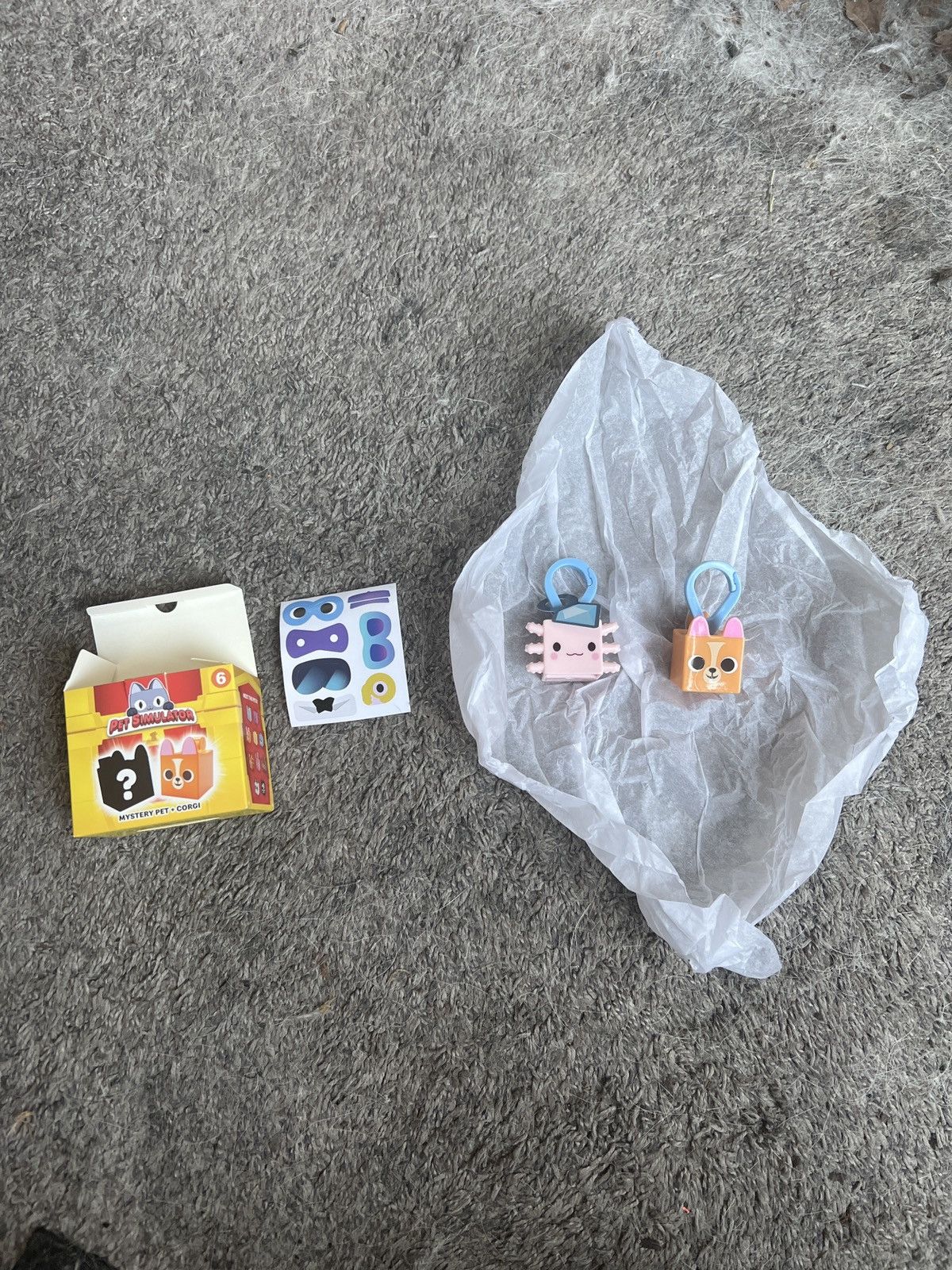 Hypebeast 2024 McDonald’s Pet Simulator Mystery Pet + Corgi Size ONE SIZE - 1 Thumbnail