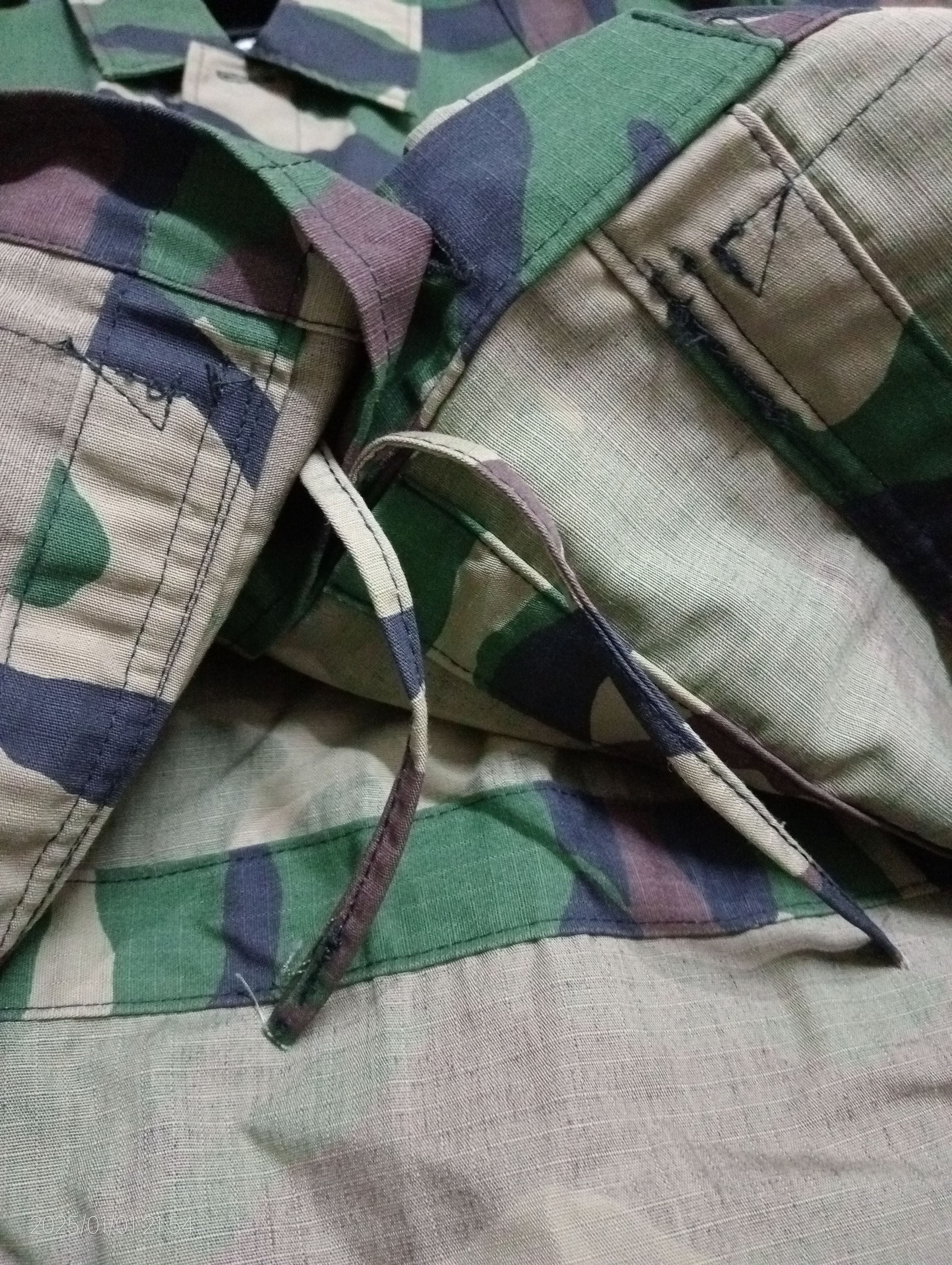 Vintage Vintage Camouflange Real Army Jacket Very Rare Size US L / EU 52-54 / 3 - 4 Thumbnail