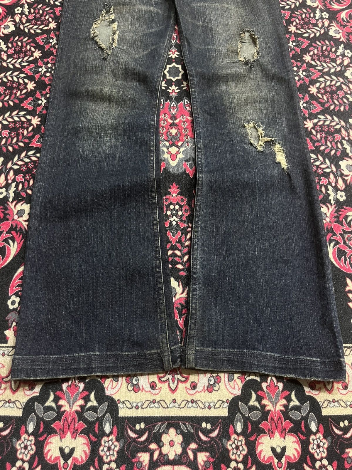 BUFFALO BOBS Vintage Buffalo Bobs Dark Washed Distressed Flare Jeans Size US 29 - 9 Thumbnail