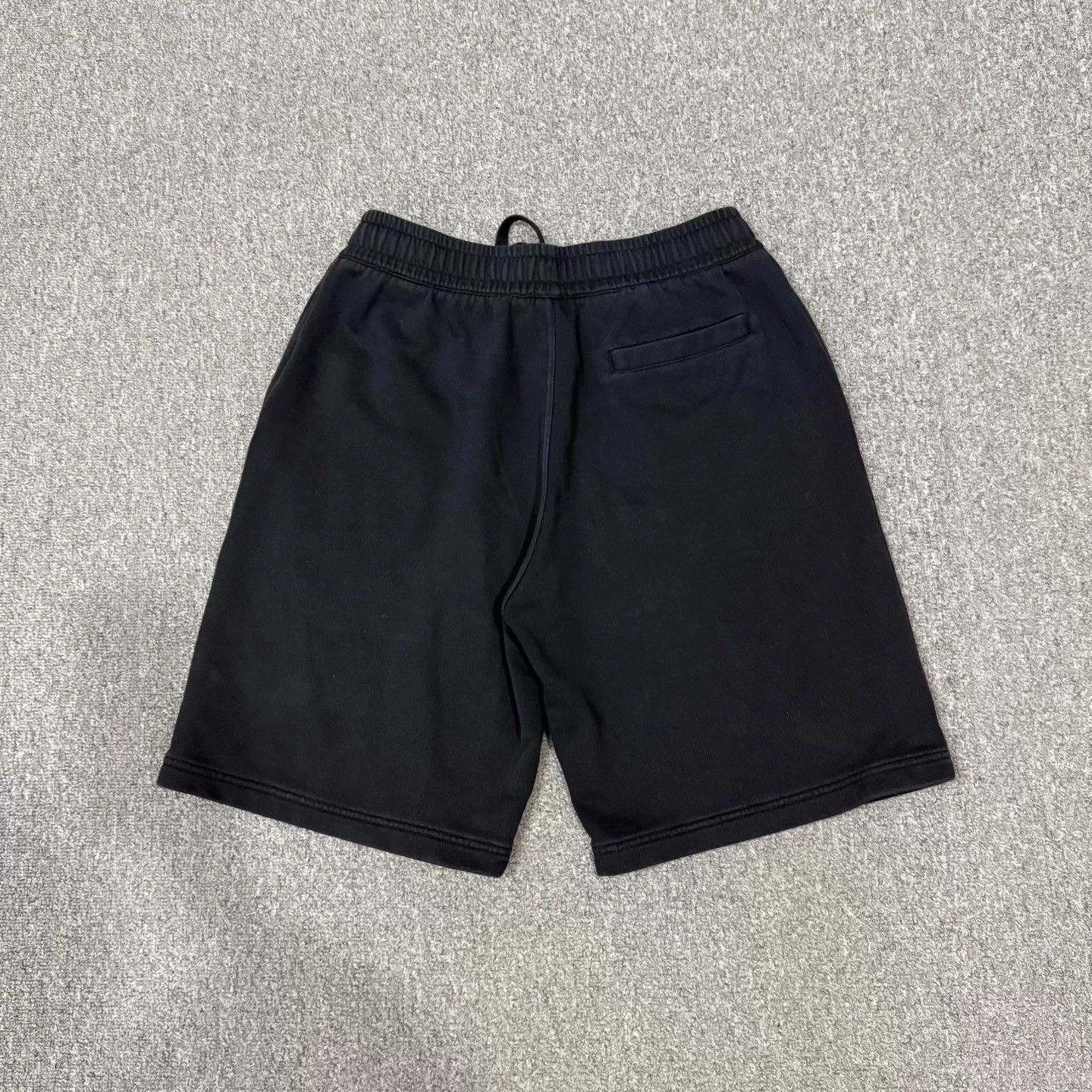 Burberry Burberry Black Horse Embroidered M 99 New Shorts Size US 32 / EU 48 - 2 Thumbnail