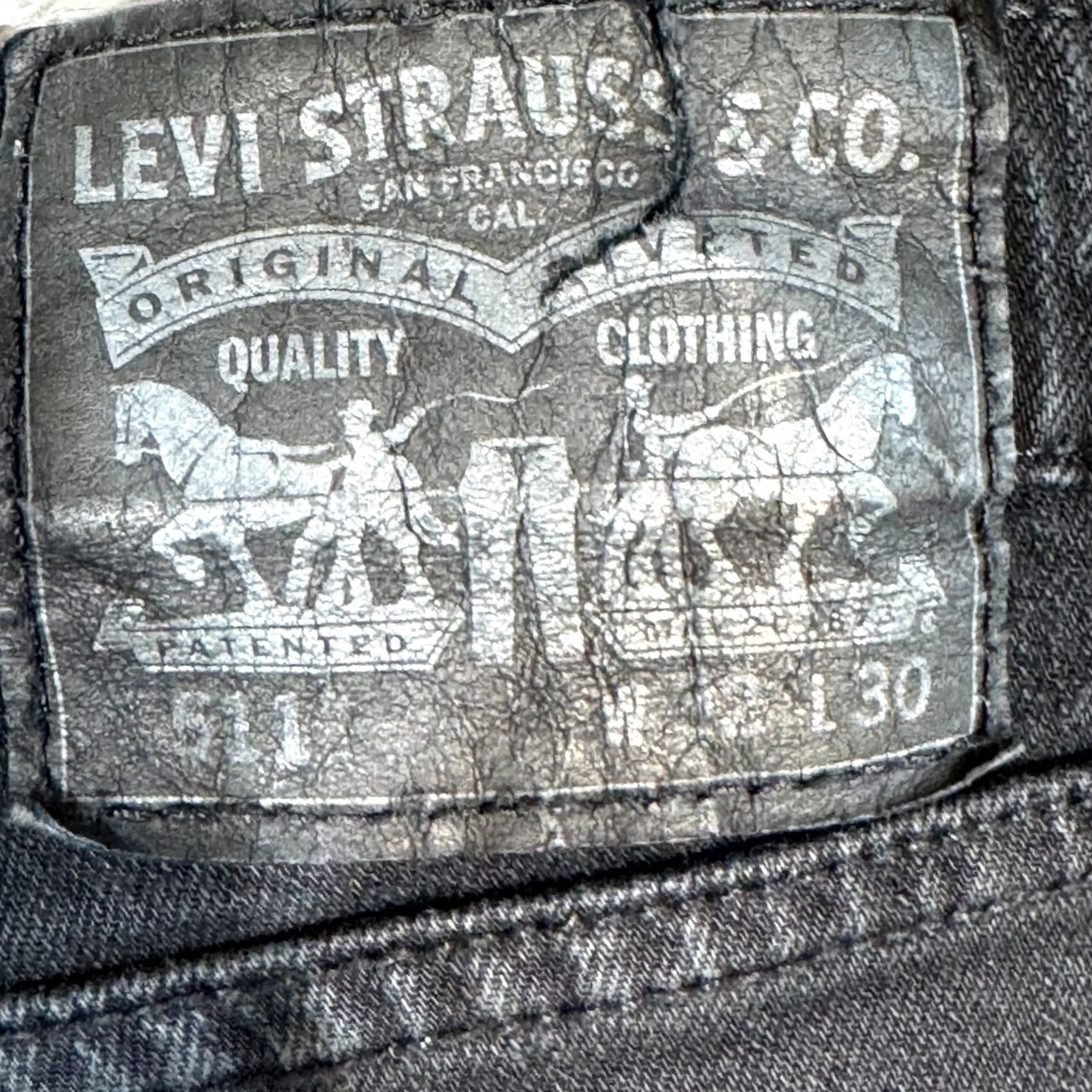 Levi's VINTAGE Levi’s 511 Slim Fit Jeans 32x30 Black Distressed Denim Stretch Jeans Men Size US 32 / EU 48 - 6 Thumbnail