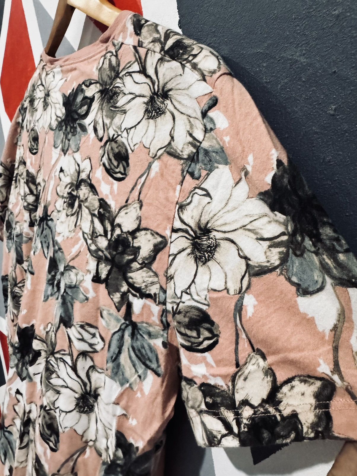 Abercrombie & Fitch Abercrombie & Fitch Full Print Floral Tee Size US M / EU 48-50 / 2 - 5 Thumbnail