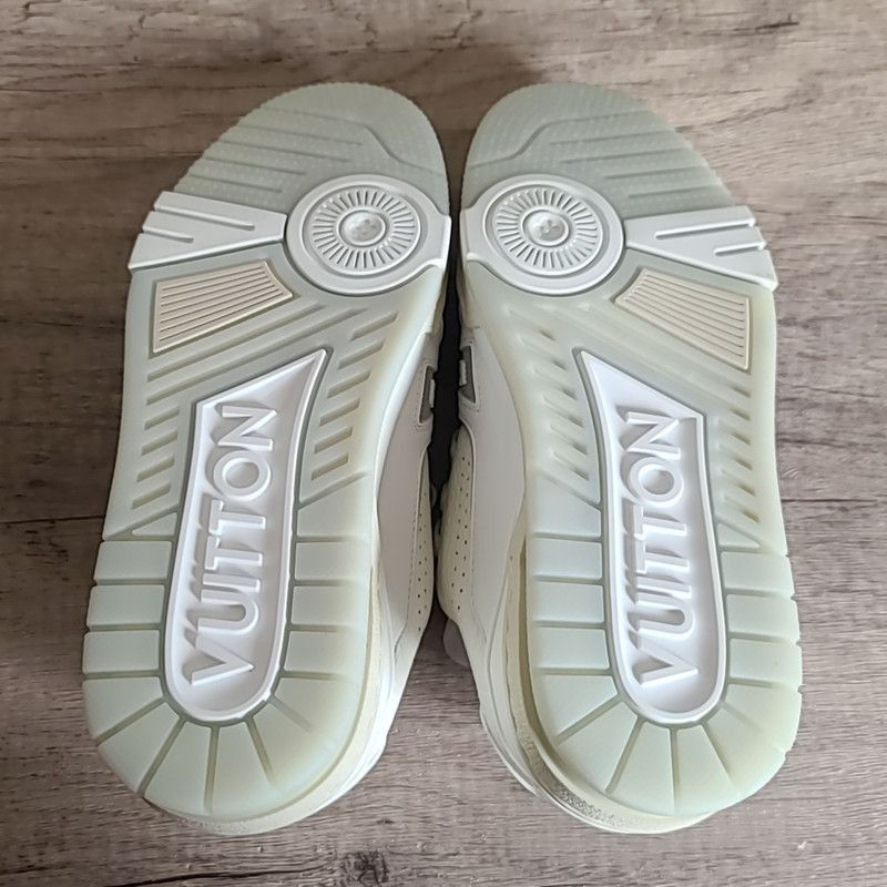 Louis Vuitton Louis Vuitton Trainer Leather Fashion Sneakers for Women Size US 6 / IT 36 - 4 Thumbnail