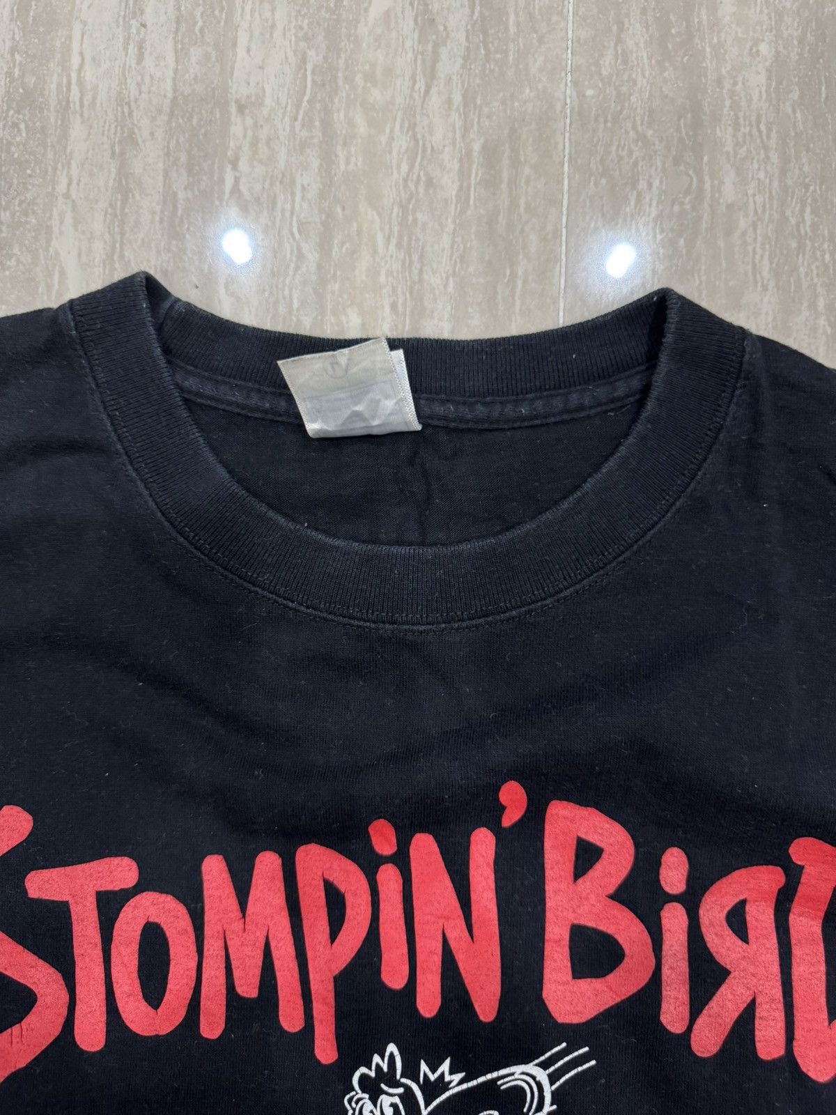 Band Tees Stompin’ Bird, Alive and Kicking black Shirt L size Size US L / EU 52-54 / 3 - 5 Thumbnail
