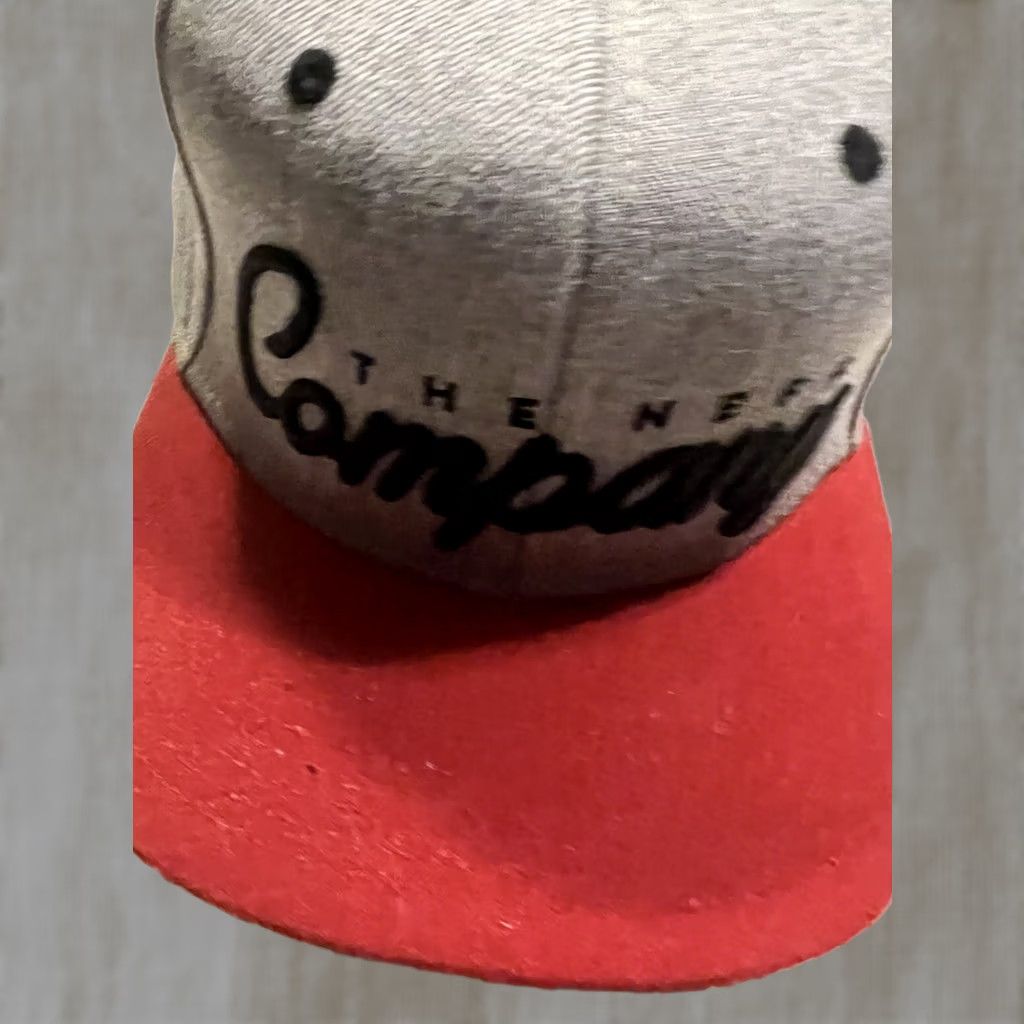 Vintage Neff Black/Gray Snapback Hat/Cap Adjustable Unisex Adults Size ONE SIZE - 1 Thumbnail