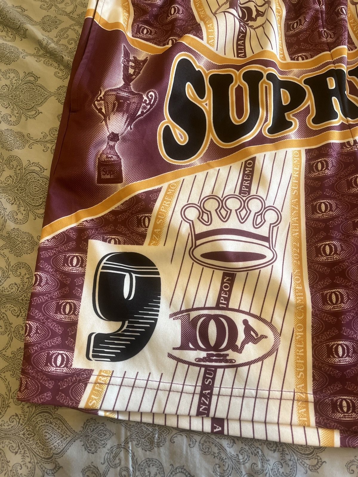 Supreme Supreme ‘por ciento’ FW 22 soccer short Size US 34 / EU 50 - 4 Thumbnail