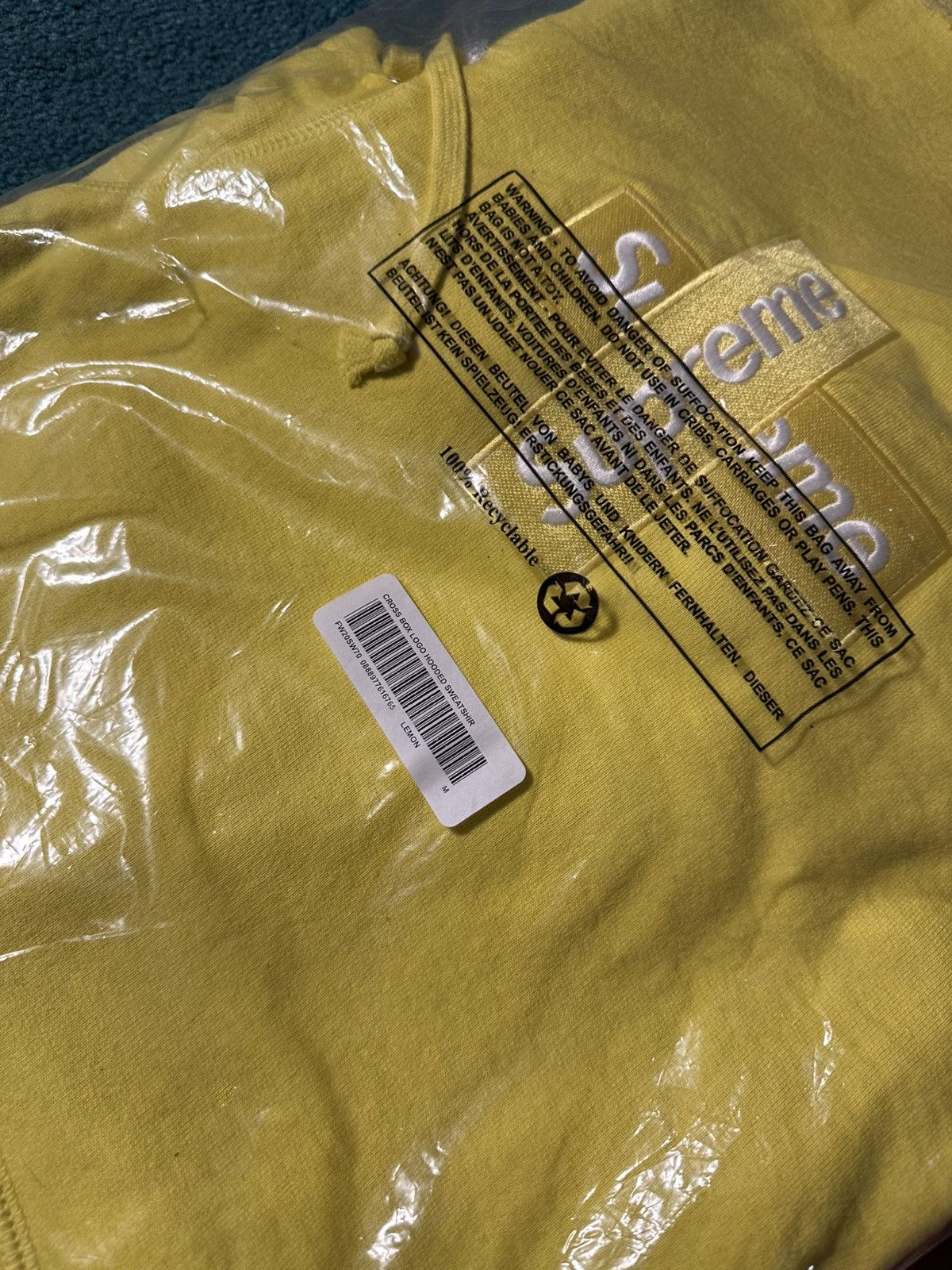 Supreme Supreme Cross Box Logo Hooded Sweatshirt Lemon Size US M / EU 48-50 / 2 - 2 Thumbnail