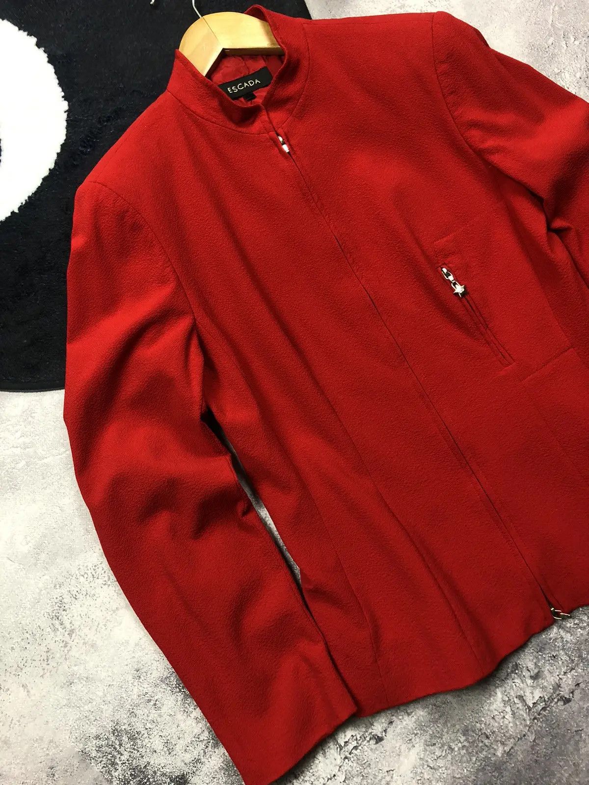 Escada ESCADA Vintage Luxury Red Blazer Jacket Streetwear Y2k Size S / US 4 / IT 40 - 3 Thumbnail