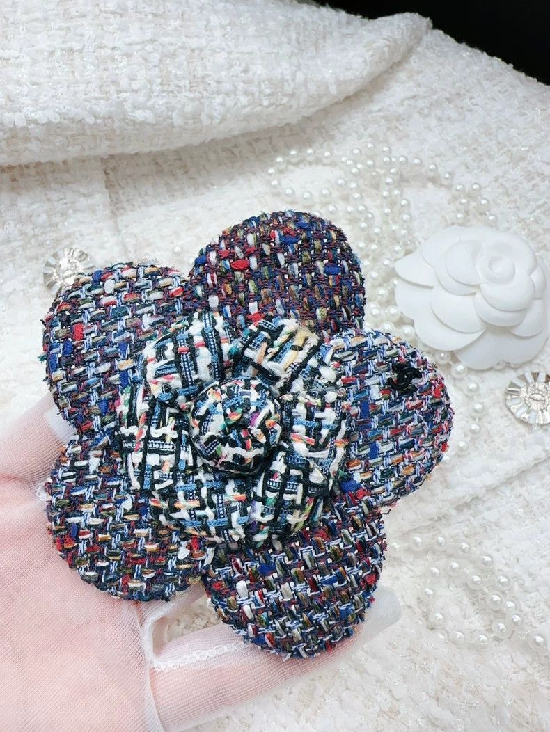 Chanel Chanel Camellia Tweed Brooch 17p Size ONE SIZE - 5 Thumbnail