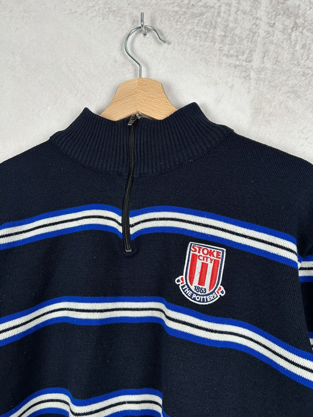 Vintage Vintage Stoke City Merchandise Stripe Sweater Soccer Retro Size US L / EU 52-54 / 3 - 3 Thumbnail