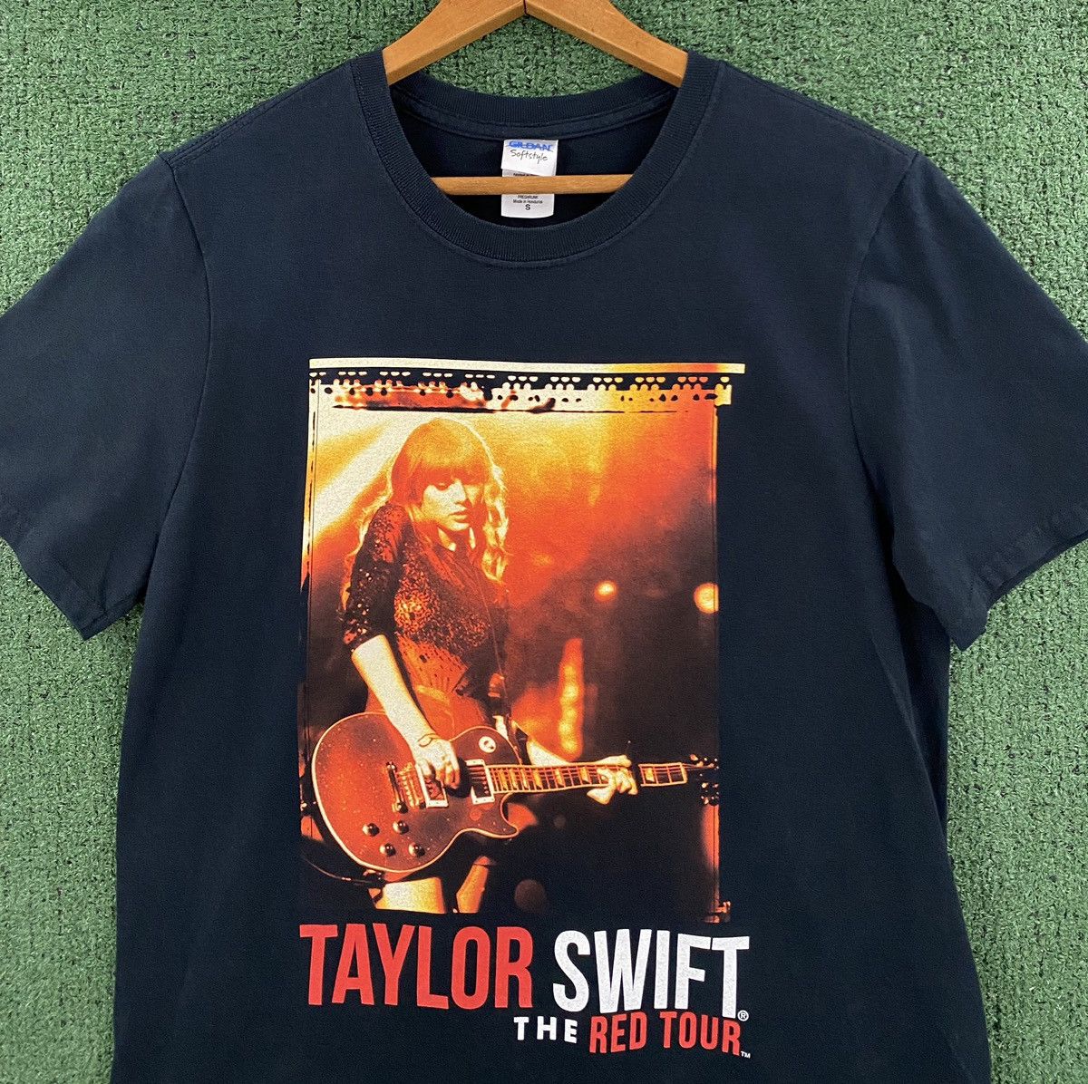 Gildan Taylor Swift Tour Double Sided T-Shirt Women’s Small Swiftie Size S / US 4 / IT 40 - 2 Thumbnail