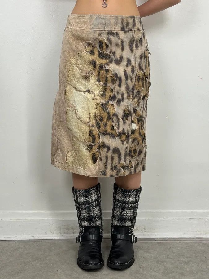 Roberto Cavalli 1990s Roberto Cavalli Beige Denim Destructured Leopard Skirt Size 30" / US 8 / IT 44 - 1 Thumbnail