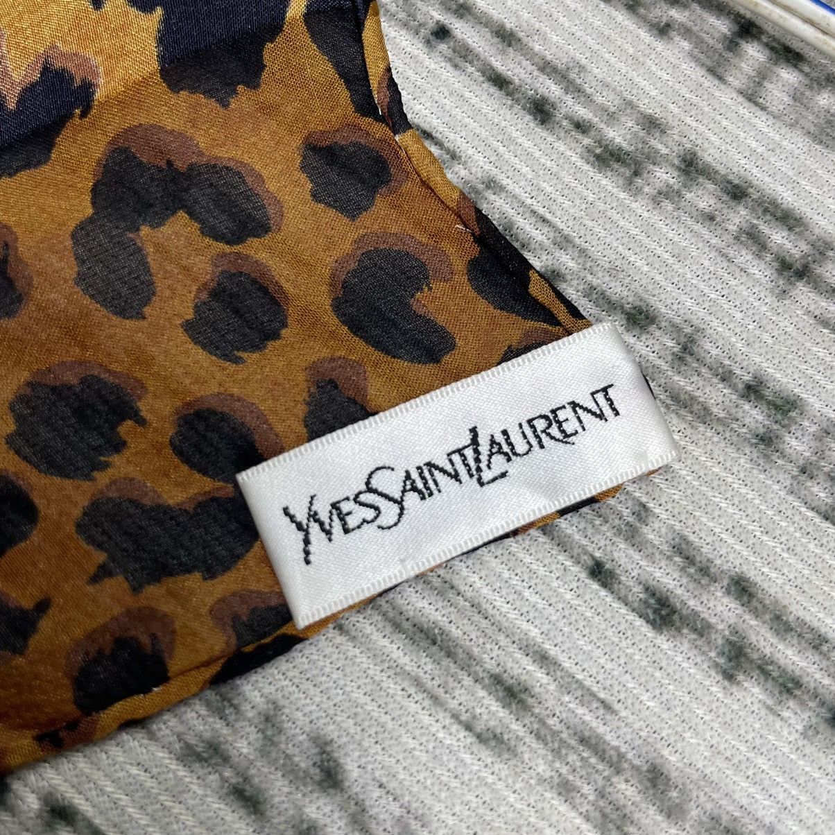 Saint Laurent Paris YvesSaintLaurent leopard silk Scarf Size ONE SIZE - 9 Thumbnail