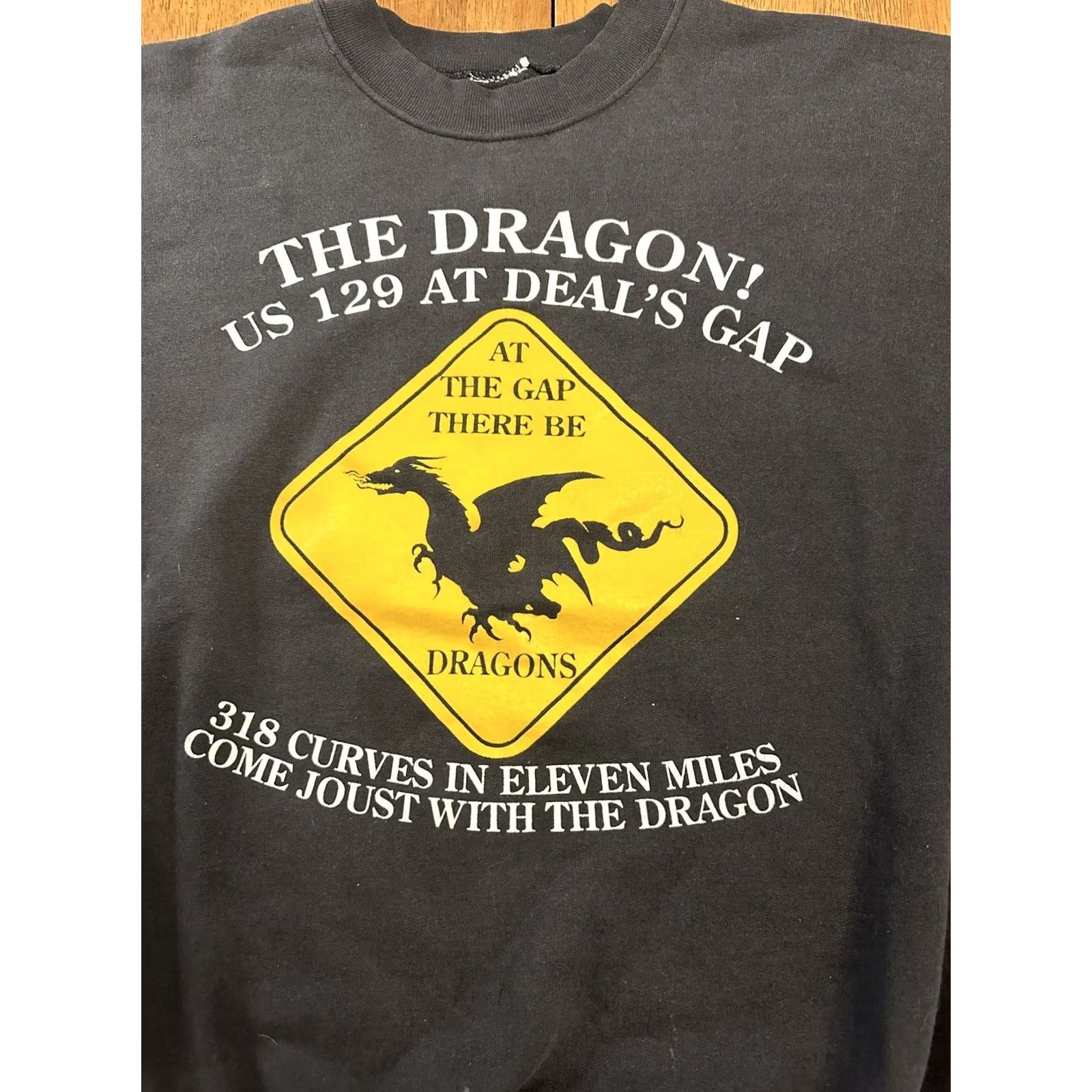 Vintage VINTAGE Dragon At Deal’s Gap Sweatshirt XL Motorcycle Crewneck Black Adult USA american Mens Size US XL / EU 56 / 4 - 4 Thumbnail