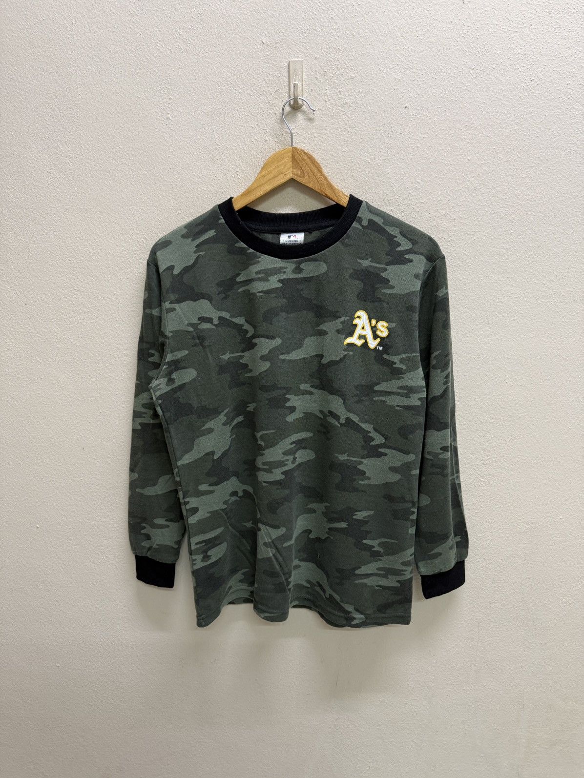MLB Mlb Oakland A’s Nightwear Design Camo Longsleeve Shirt Size US M / EU 48-50 / 2 - 16 Thumbnail