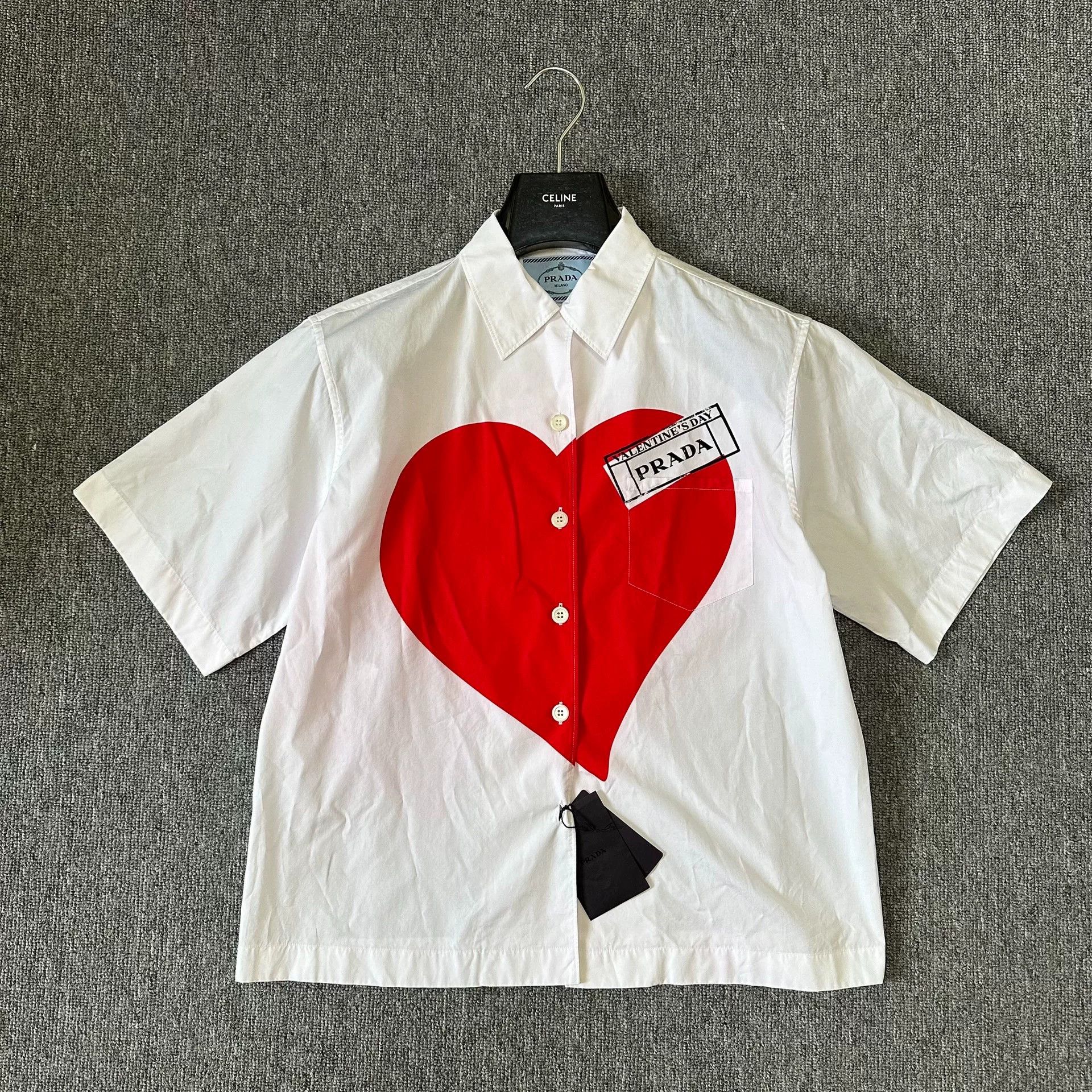 Prada Prada Valentine's Limited Heart Slogan Shirt Size S / US 4 / IT 40 - 1 Thumbnail
