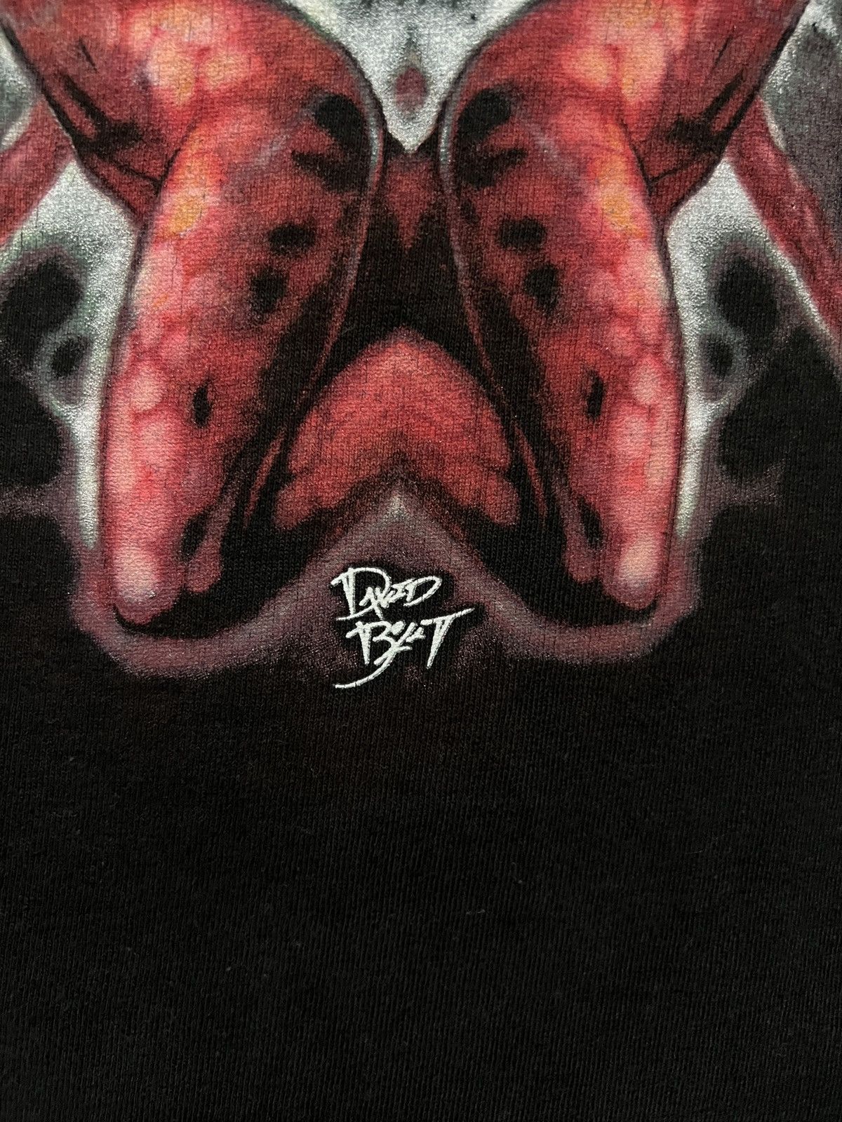 Vintage Y2K Vintage David Bollt Symmetry Red Goth Devil T-shirt M Size US M / EU 48-50 / 2 - 5 Thumbnail