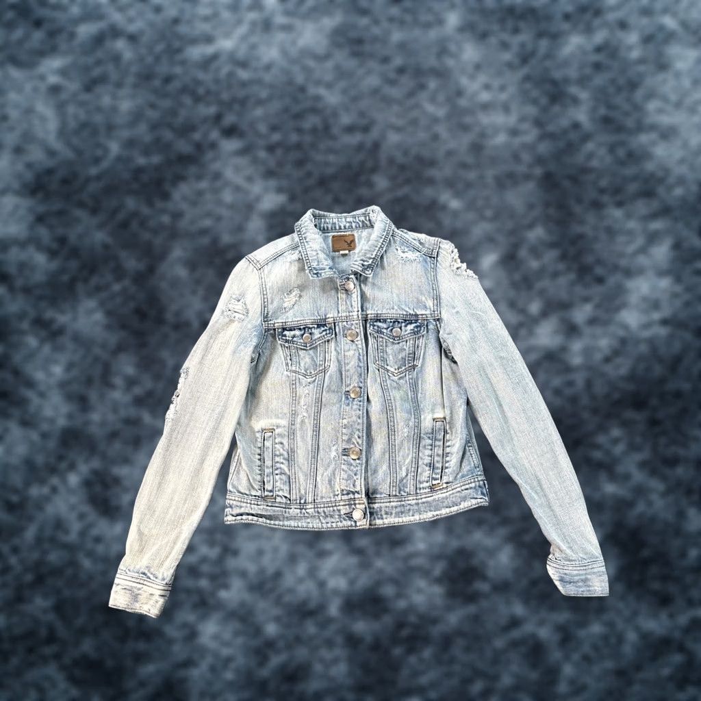 Vintage Vintage American Eagle Denim Jacket Women Medium Blue Light Wash Distressed Y2K - Pre-Owned Size M / US 6-8 / IT 42-44 - 1 Thumbnail