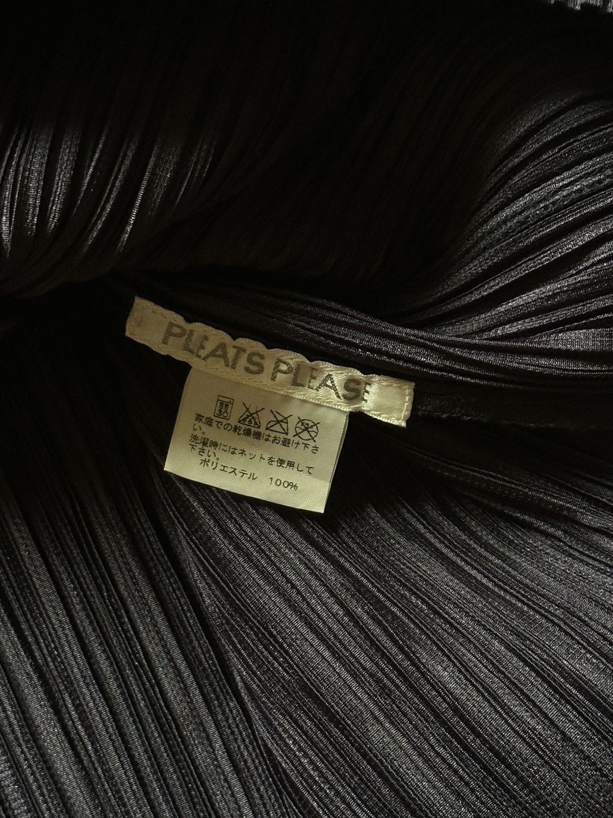 Pleats Please Issey Miyake 1990s Pleat Please Issey Miyake 4 button Shirt Size M / US 6-8 / IT 42-44 - 9 Thumbnail