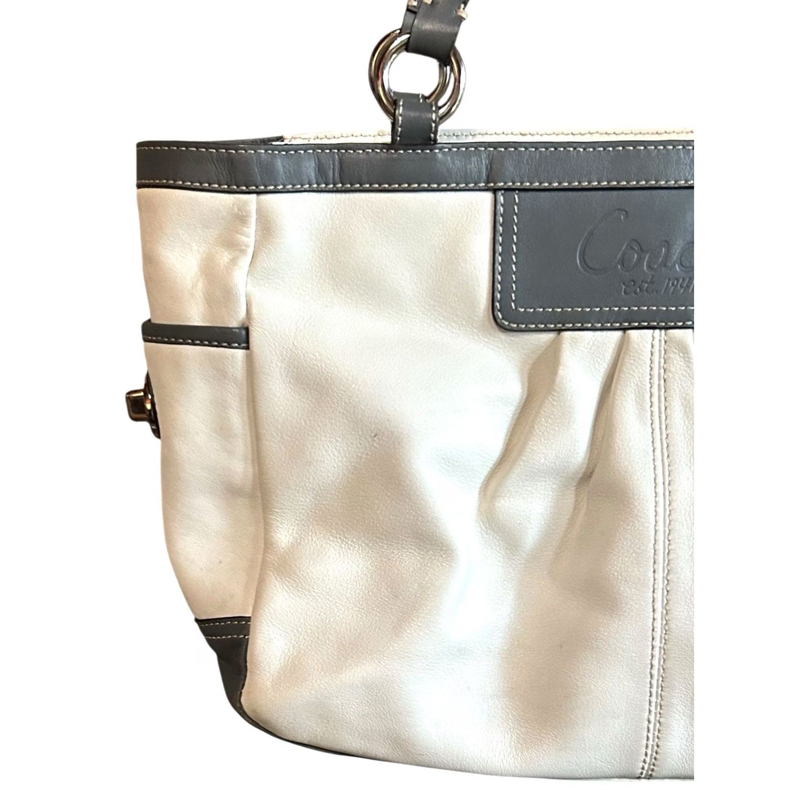 Coach Coach East West Gallery Tote Women Medium Leather Shoulder Bag Purse White Gray Leather Size ONE SIZE - 3 Thumbnail