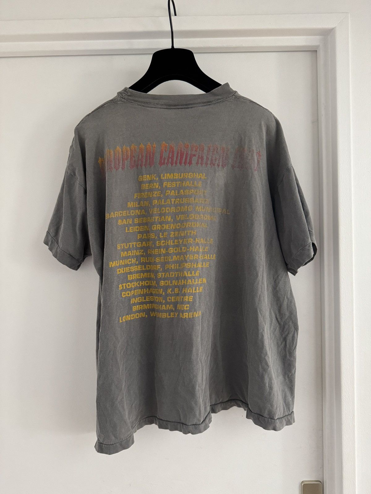 Slayer *RARE* 90s METAL BAND PARIS TOUR SLAYER 1990 EUROPE TOUR Size US L / EU 52-54 / 3 - 8 Thumbnail