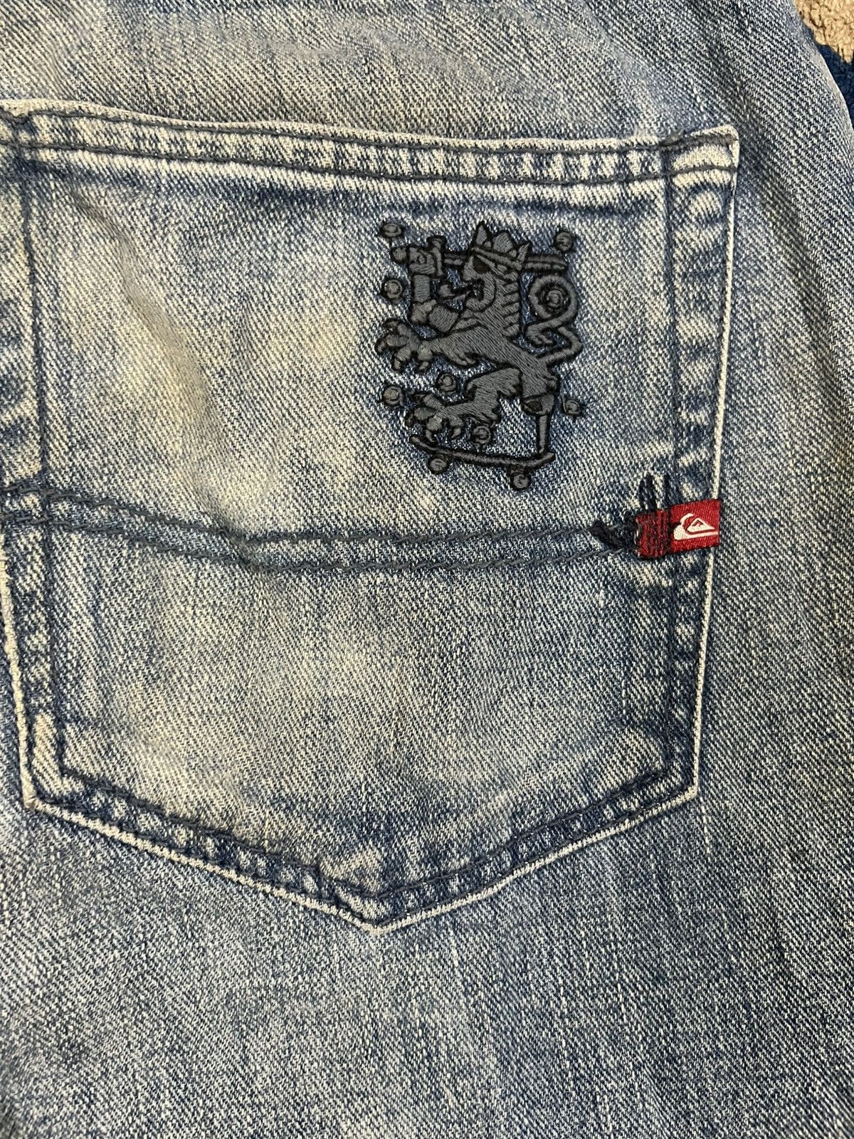 Quiksilver Vintage Quicksilver Signature Flare Tiger Embroidded Denim Size US 32 / EU 48 - 16 Thumbnail