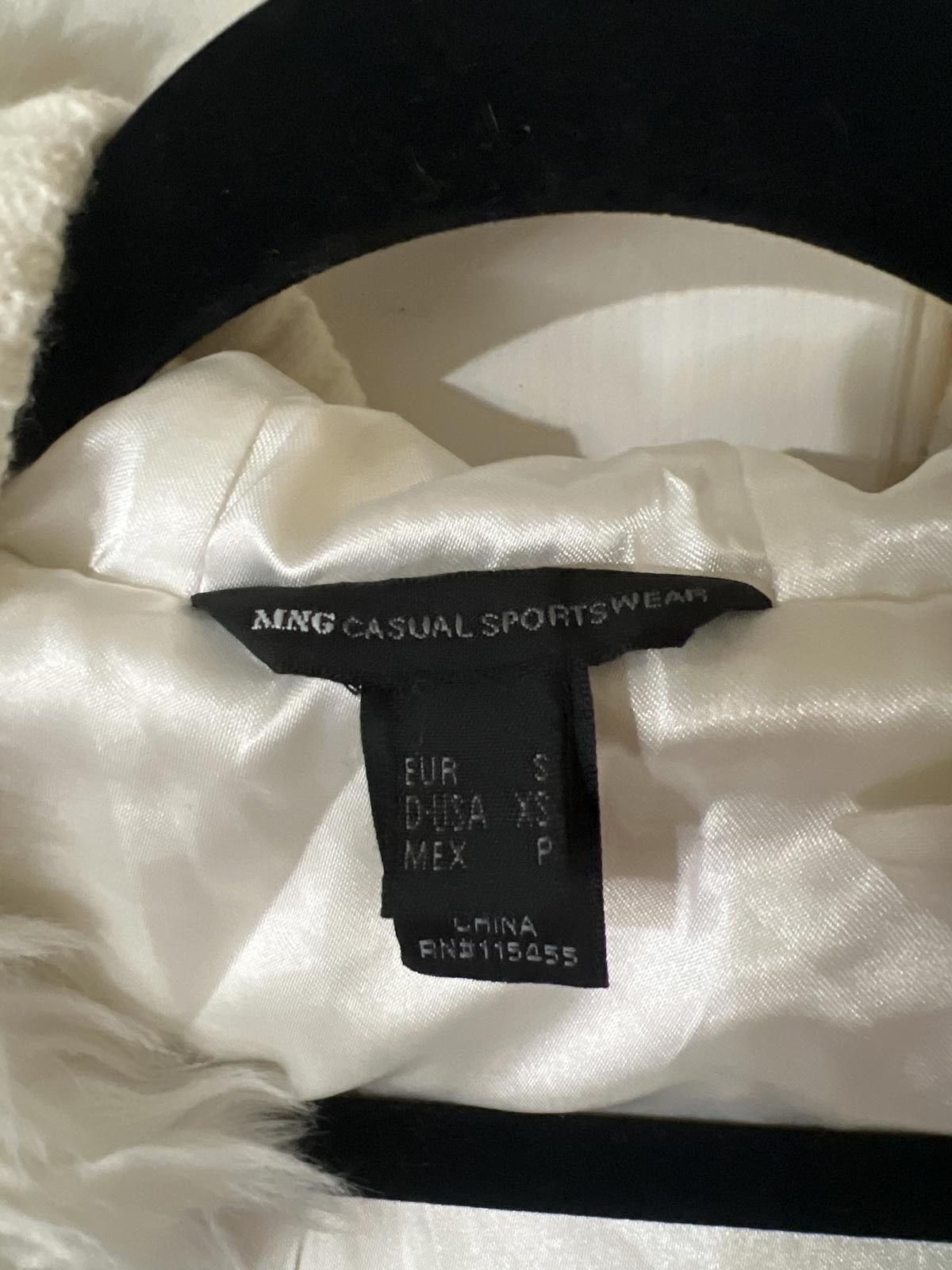Other MNG White Faux Fur Hooded Vest with Ribbed Hem XS Coquette Size XS / US 0-2 / IT 36-38 - 6 Thumbnail