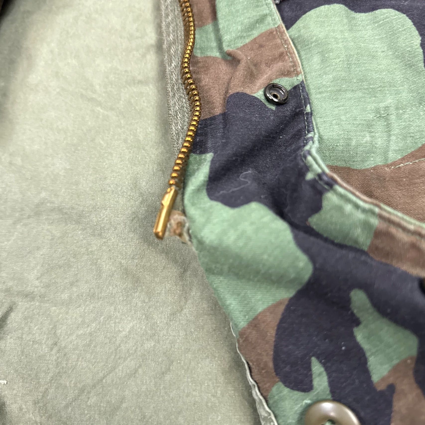 Vintage VINTAGE US ARMY JACKET Men M65 Coat Camouflage Green 80s Cold Weather Hooded Full Zip Lined Insulated Pockets All Seasons Regular Size M 44 in Mens Size US M / EU 48-50 / 2 - 7 Thumbnail