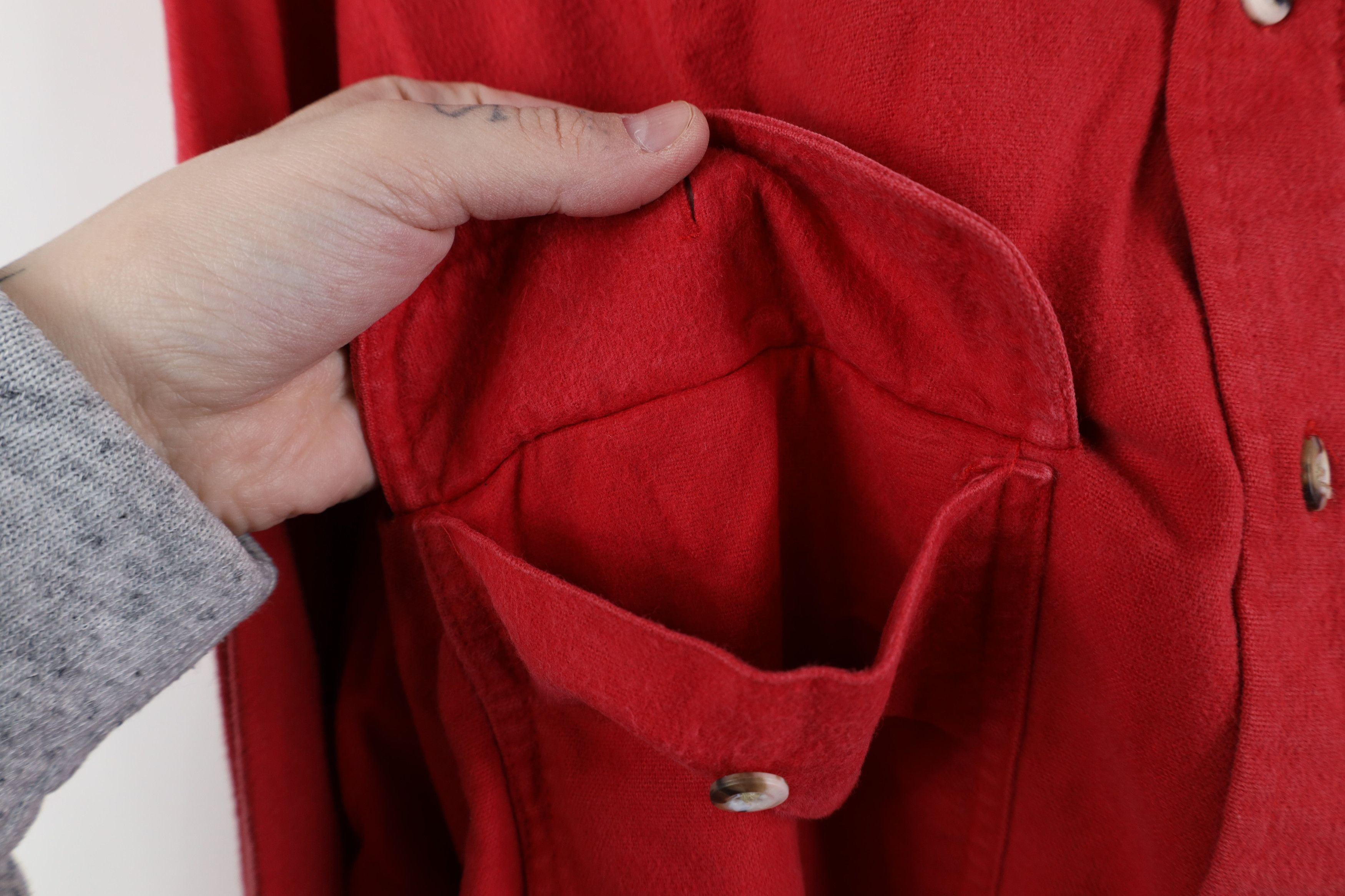 Vintage Vintage 70s Streetwear Cloth Collared Button Shirt Red Size US L / EU 52-54 / 3 - 6 Thumbnail