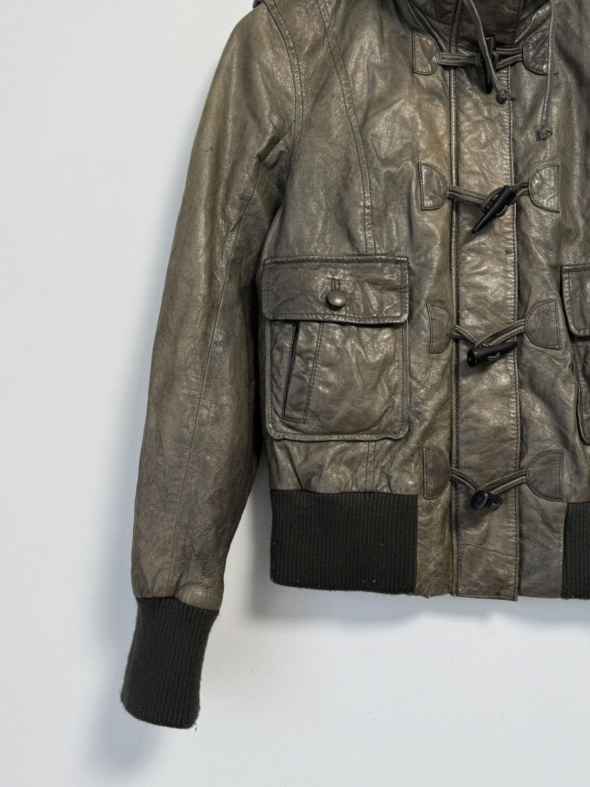 Levi's Levi’s Vintage Leather Jacket Y2K style hype women’s Size M / US 6-8 / IT 42-44 - 4 Thumbnail