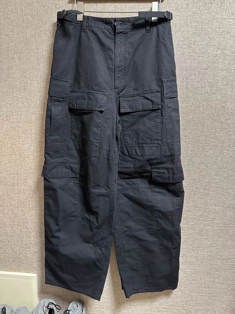 Balenciaga Balenciaga size XS Fake Two-Piece Cargo Skirt Pants Size US 27 - 1 Thumbnail