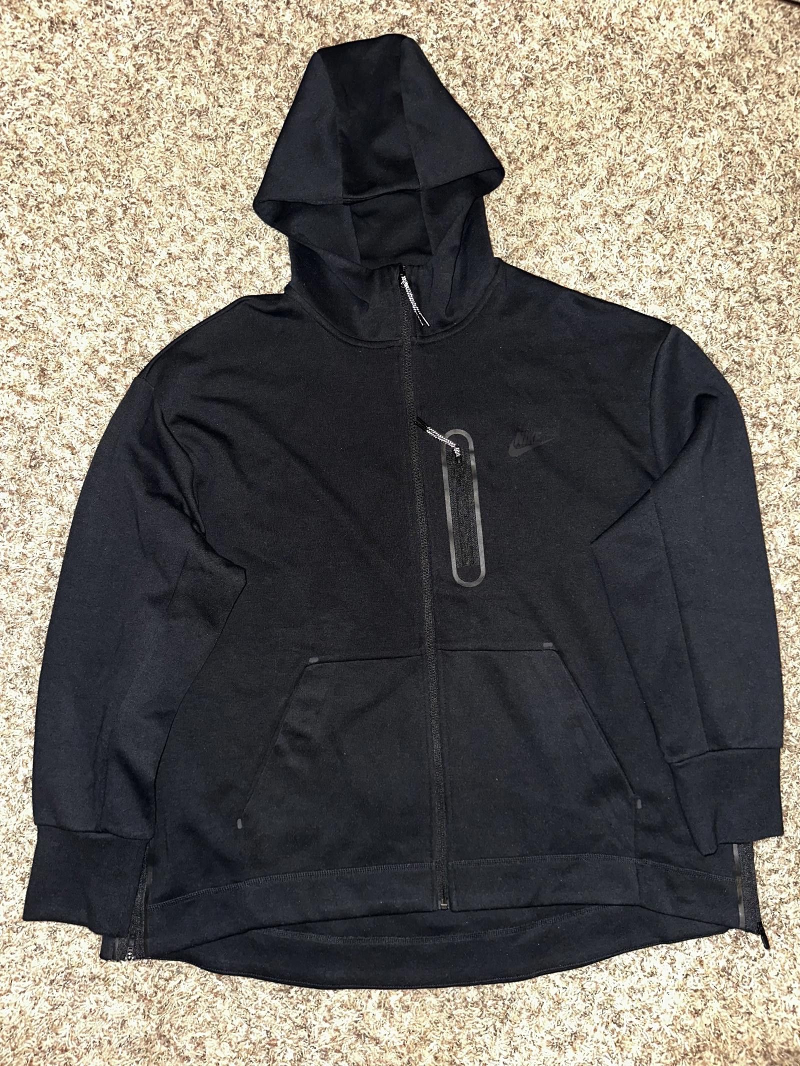 Nike Nike Women's Sportswear Tech Fleece Full-Zip Black Hoodie Size US XL / EU 56 / 4 - 1 Thumbnail