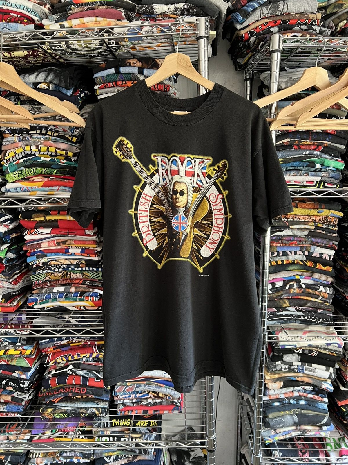 Band Tees 1998 British Rock Symphony Roger Daltrey The Whoo Tee Size US XL / EU 56 / 4 - 1 Thumbnail