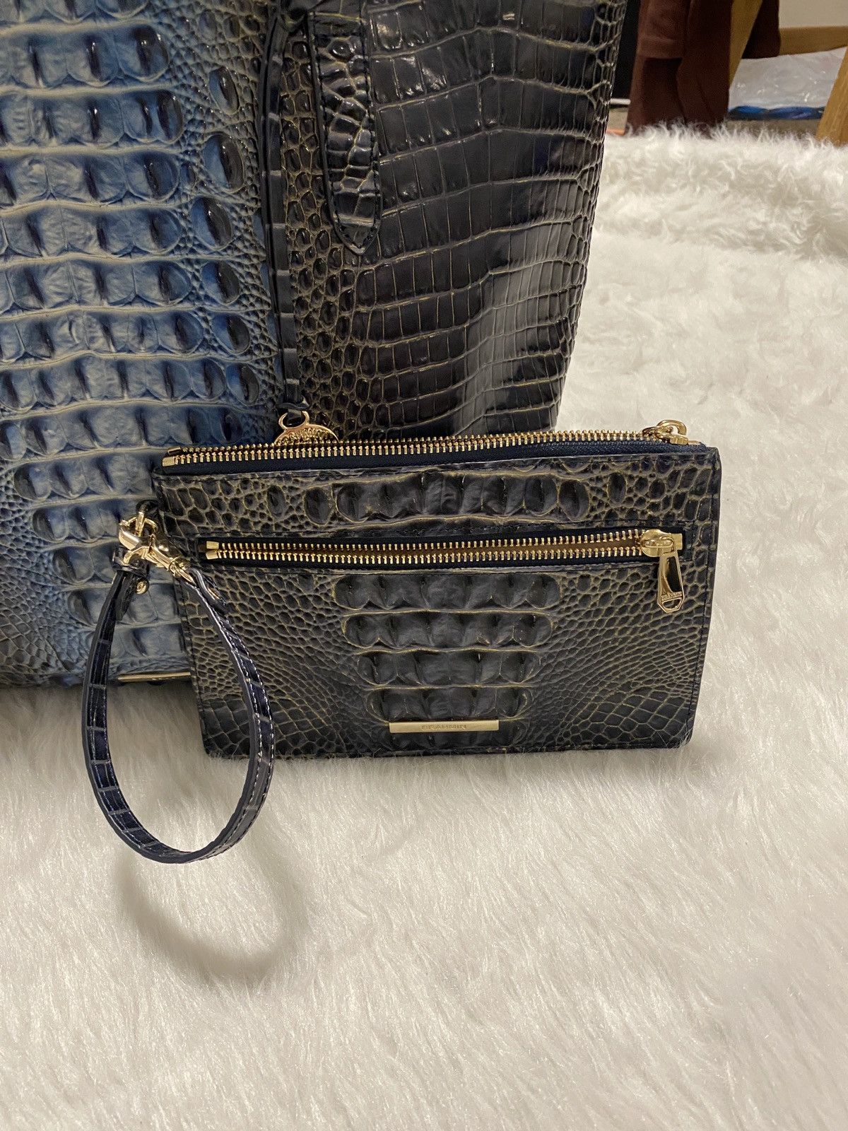 BRAHMIN Brahmin Misha Carryall XL Tote x wallet deep blue croc Size ONE SIZE - 5 Thumbnail