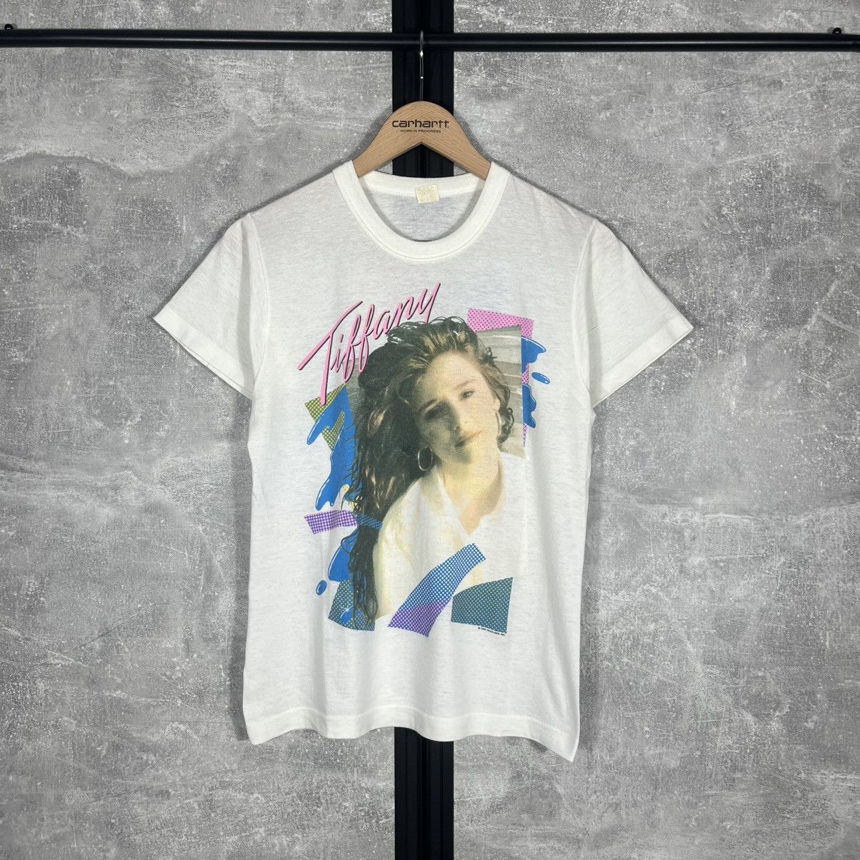 TIFFANY POP SINGER 80s 90s VINTAGE BACK HIT TEE TSHIRT ART