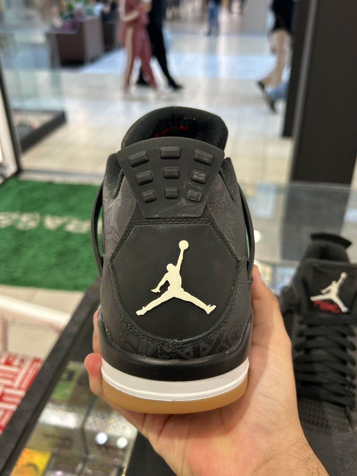 Jordan Brand Jordan 4 retro Laser Blackgum Size US 12 / EU 45 - 9 Thumbnail