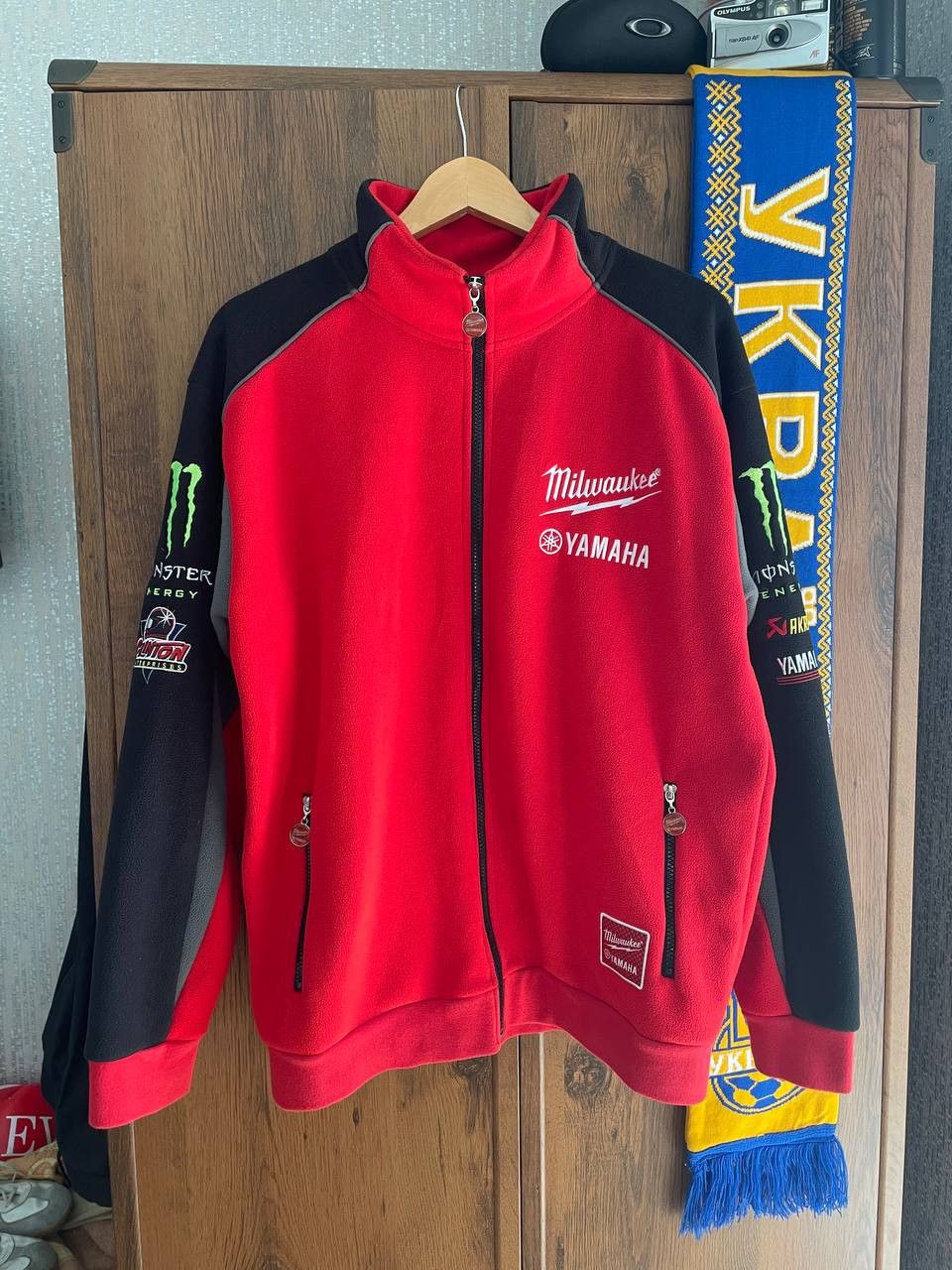 Yamaha Vintage Yamaha Milwaukee Moto Fleece Red Jacket Size US L / EU 52-54 / 3 - 2 Thumbnail