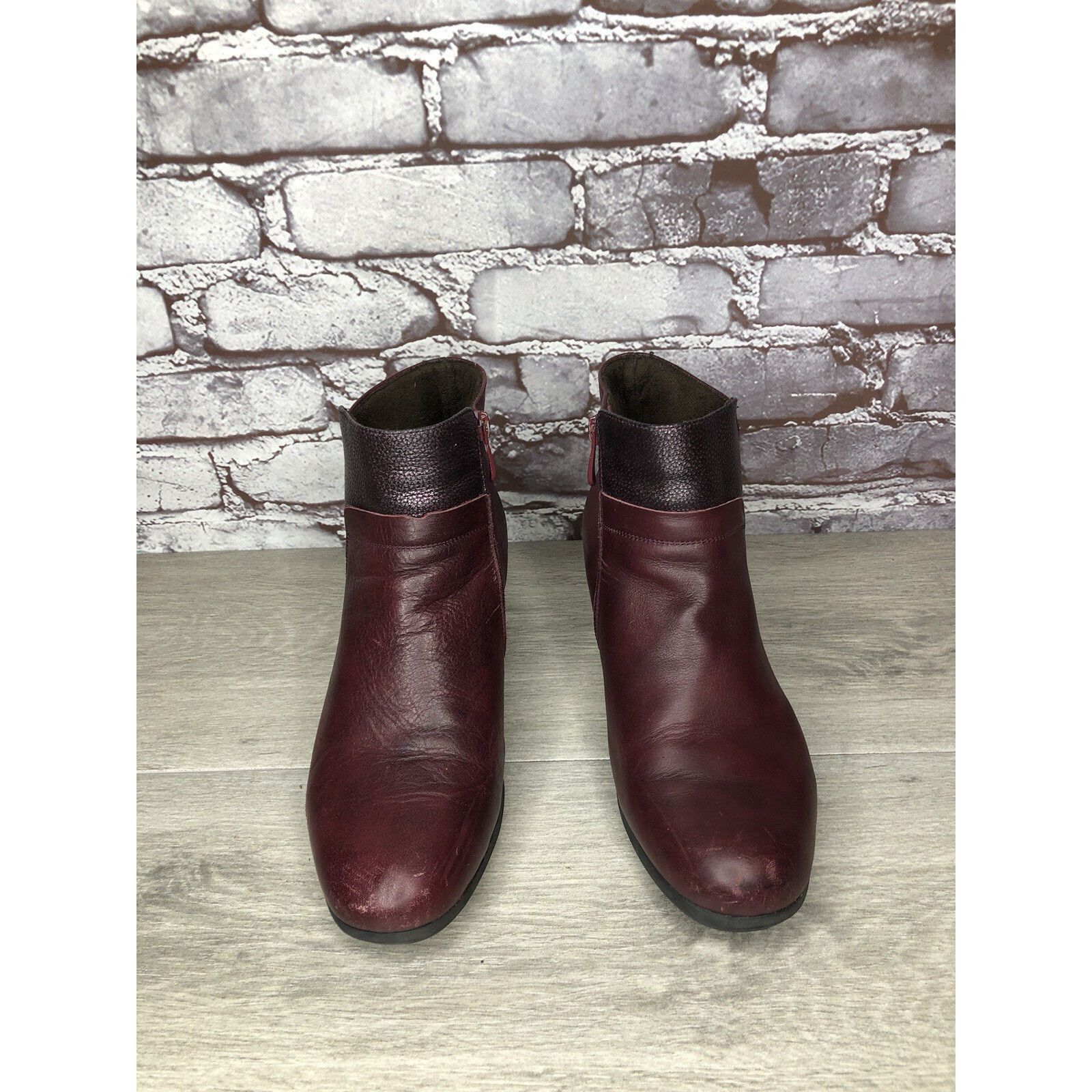 Other Treintas Burgundy Leather Pebble Ankle Side Zip Heel Boots W Size US 8.5 / IT 38.5 - 11 Thumbnail
