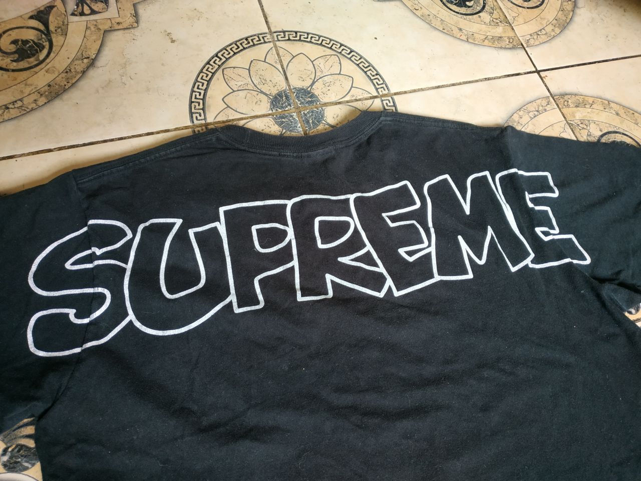 Supreme Supreme x The Smurfs Tee Black FW20 Size US M / EU 48-50 / 2 - 16 Thumbnail