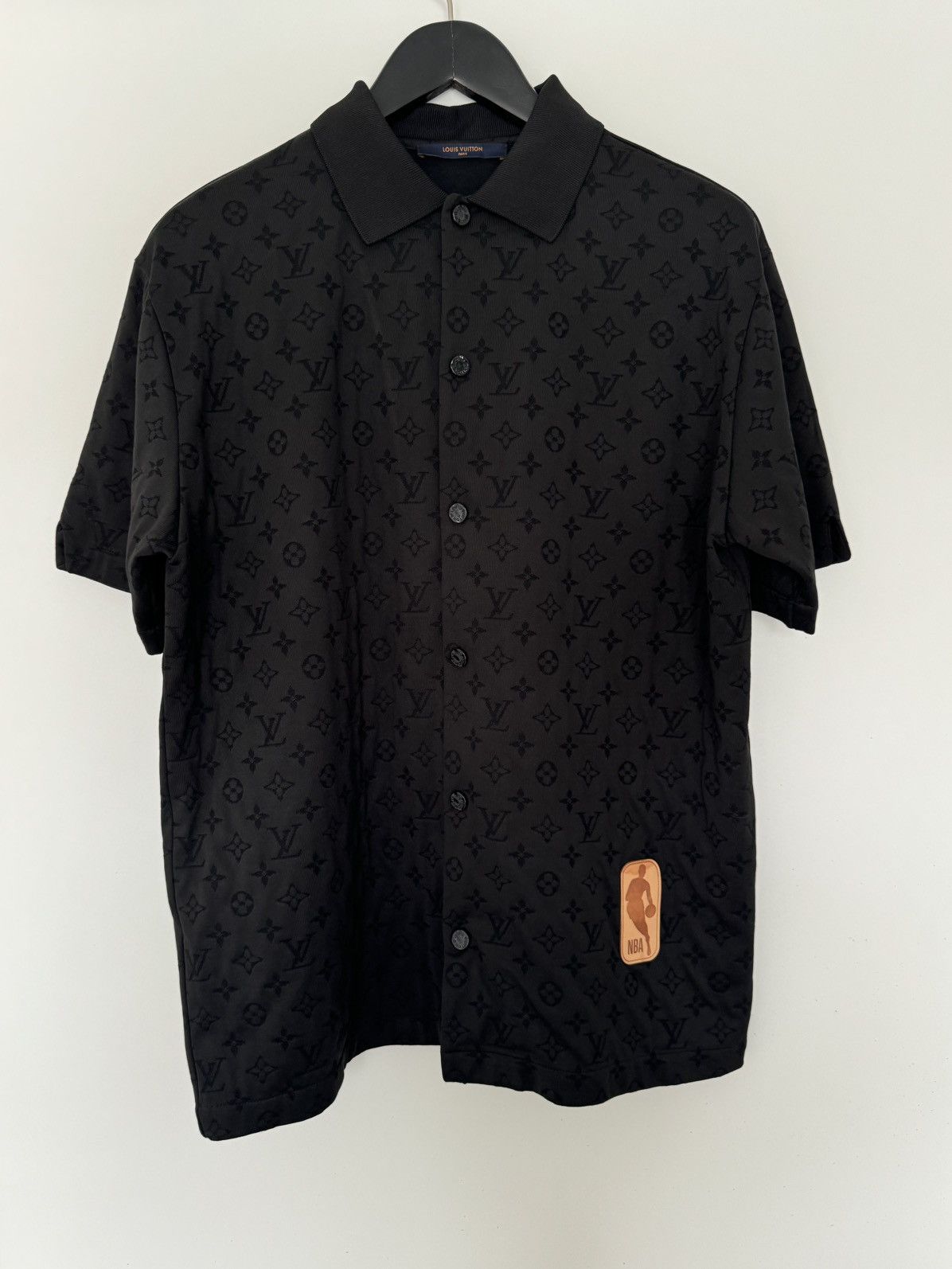 Louis Vuitton × NBA Louis Vuitton NBA Monogram Black Logo Buttoned Shirt Size US M / EU 48-50 / 2 - 2 Thumbnail