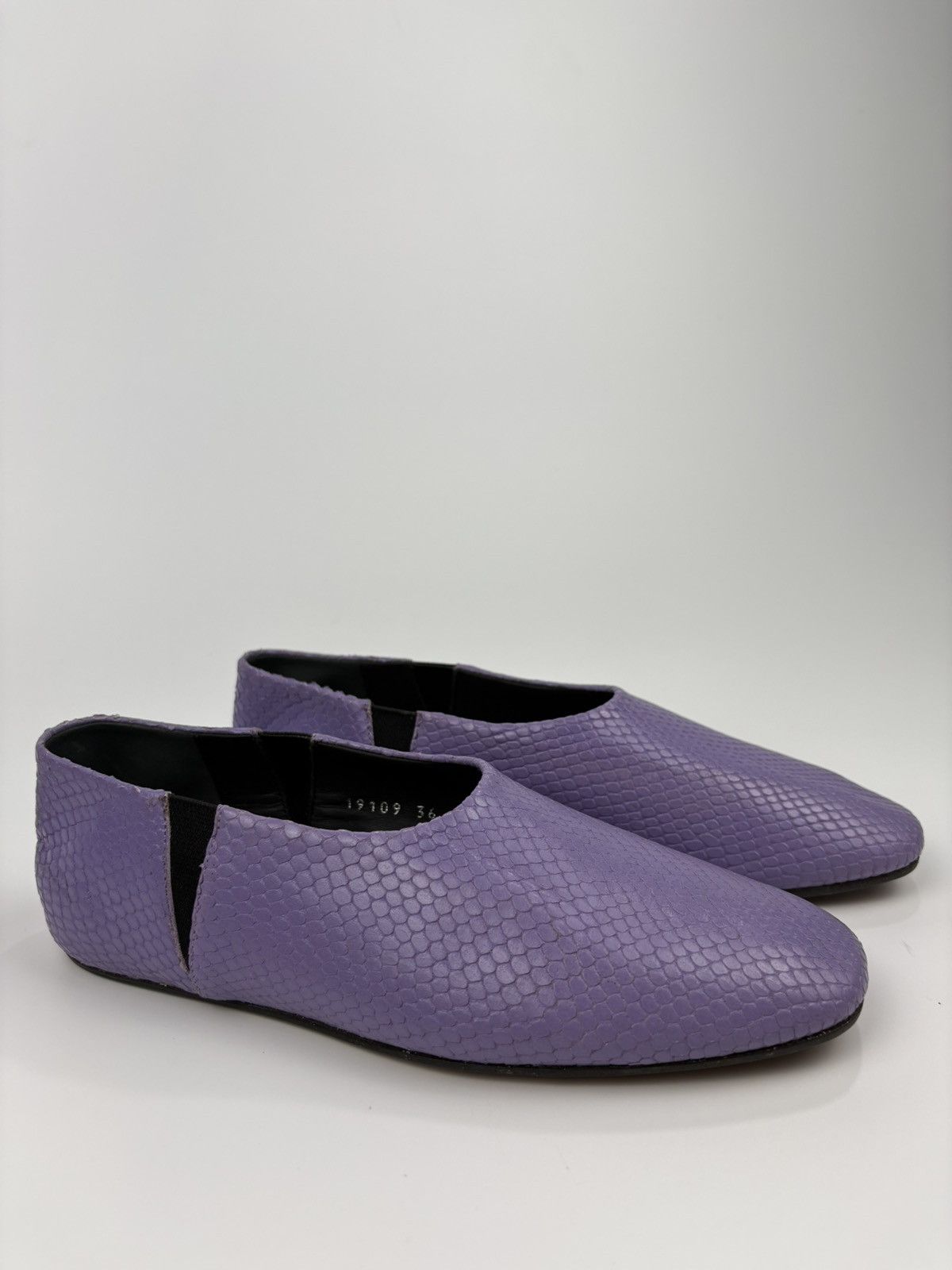 Dries Van Noten Lavander Snakeskin Flats Size US 6 / IT 36 - 1 Thumbnail